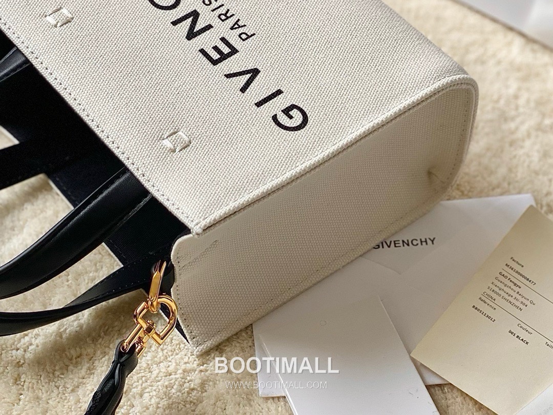 Givenchy Canvas Tote Bag with Waterproof Coated Fabric and Steel Hardware 지방시 방수 코팅 캔버스 스틸 하드웨어 토트백 19cm 8