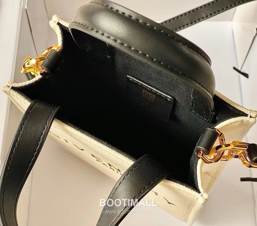 Givenchy Canvas Tote Bag with Waterproof Coated Fabric and Steel Hardware Vertical Mini Tote 지방시 방수 코팅 캔버스 스틸 하드웨어 버티컬 미니 토트백 299019 17cm 6