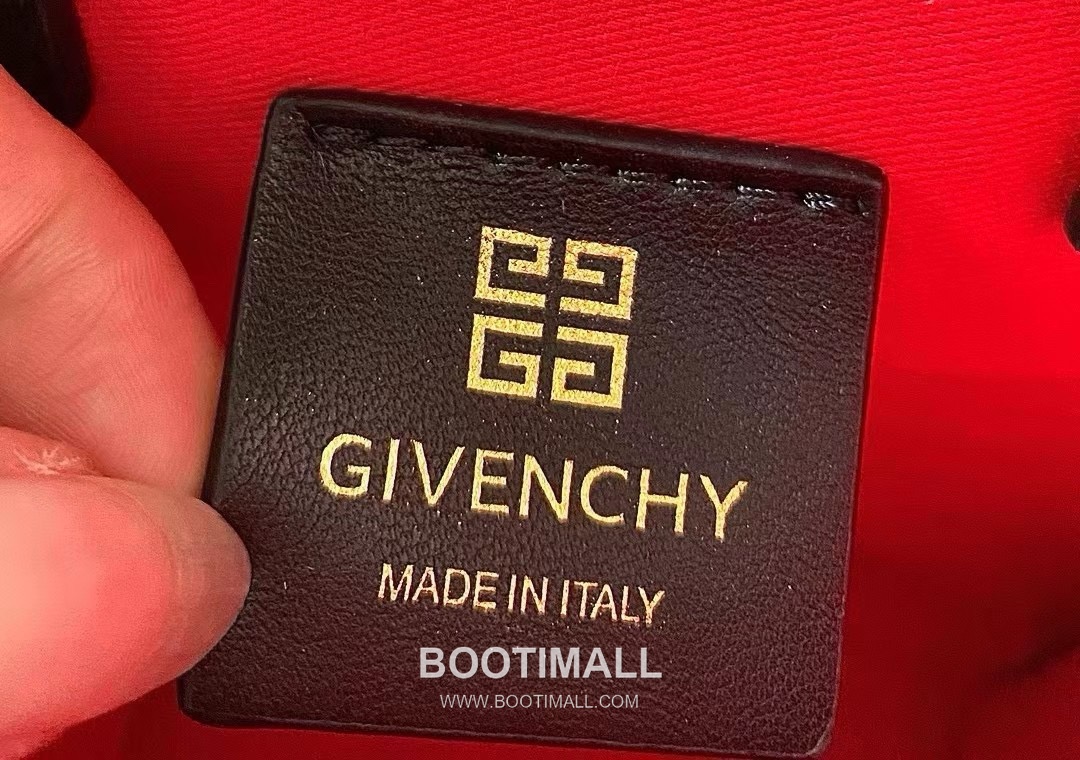 Givenchy Canvas Tote Bag with Waterproof Coated Fabric and Steel Hardware Vertical Mini Tote 지방시 방수 코팅 캔버스 스틸 하드웨어 버티컬 미니 토트백 299019 17cm 9