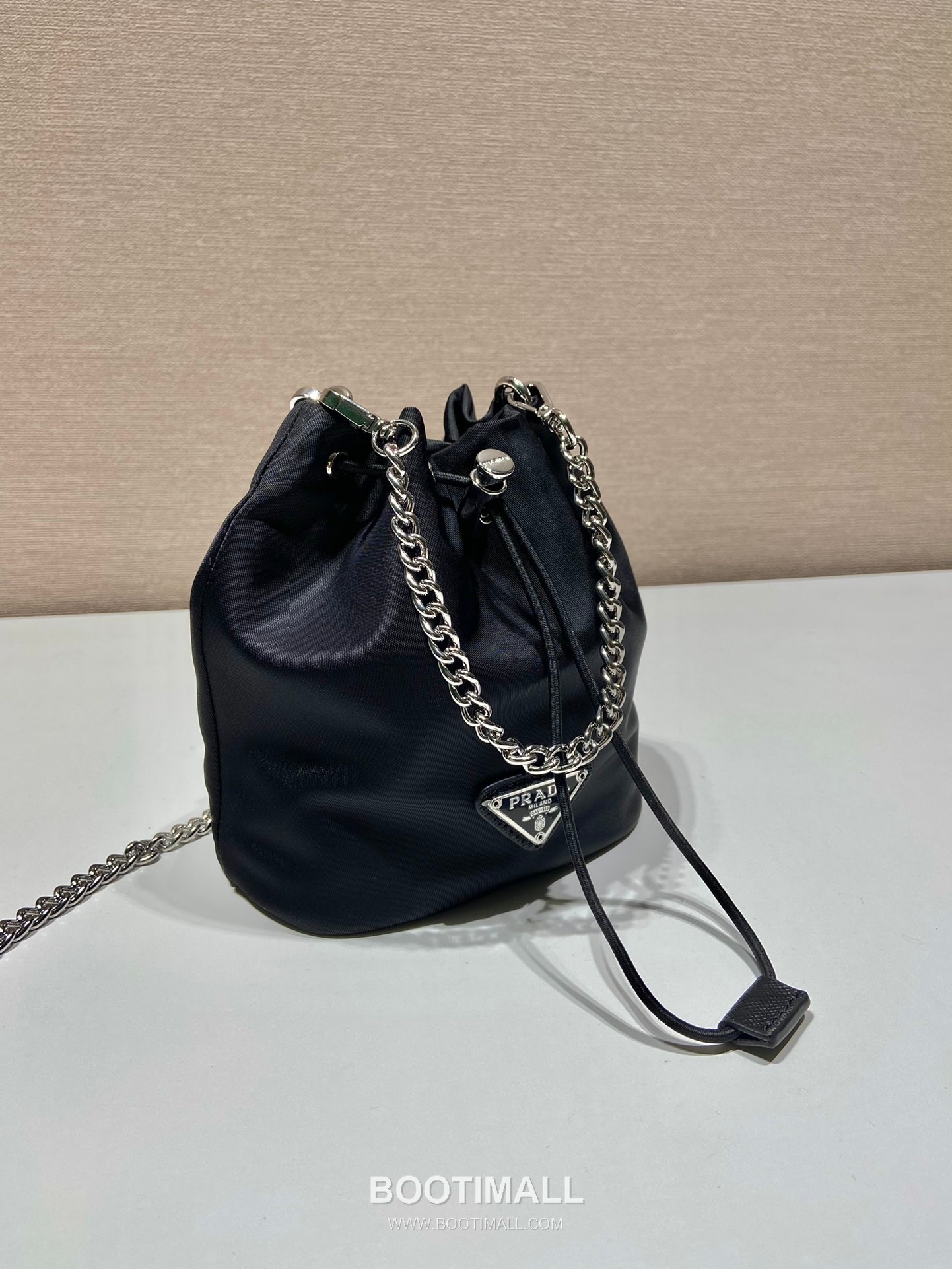 Prada Nylon Mini Bucket Bag with Chain Strap and Drawstring Closure 프라다 나일론 체인 스트랩 드로스트링 미니 버킷백 1BH612 12cm 4