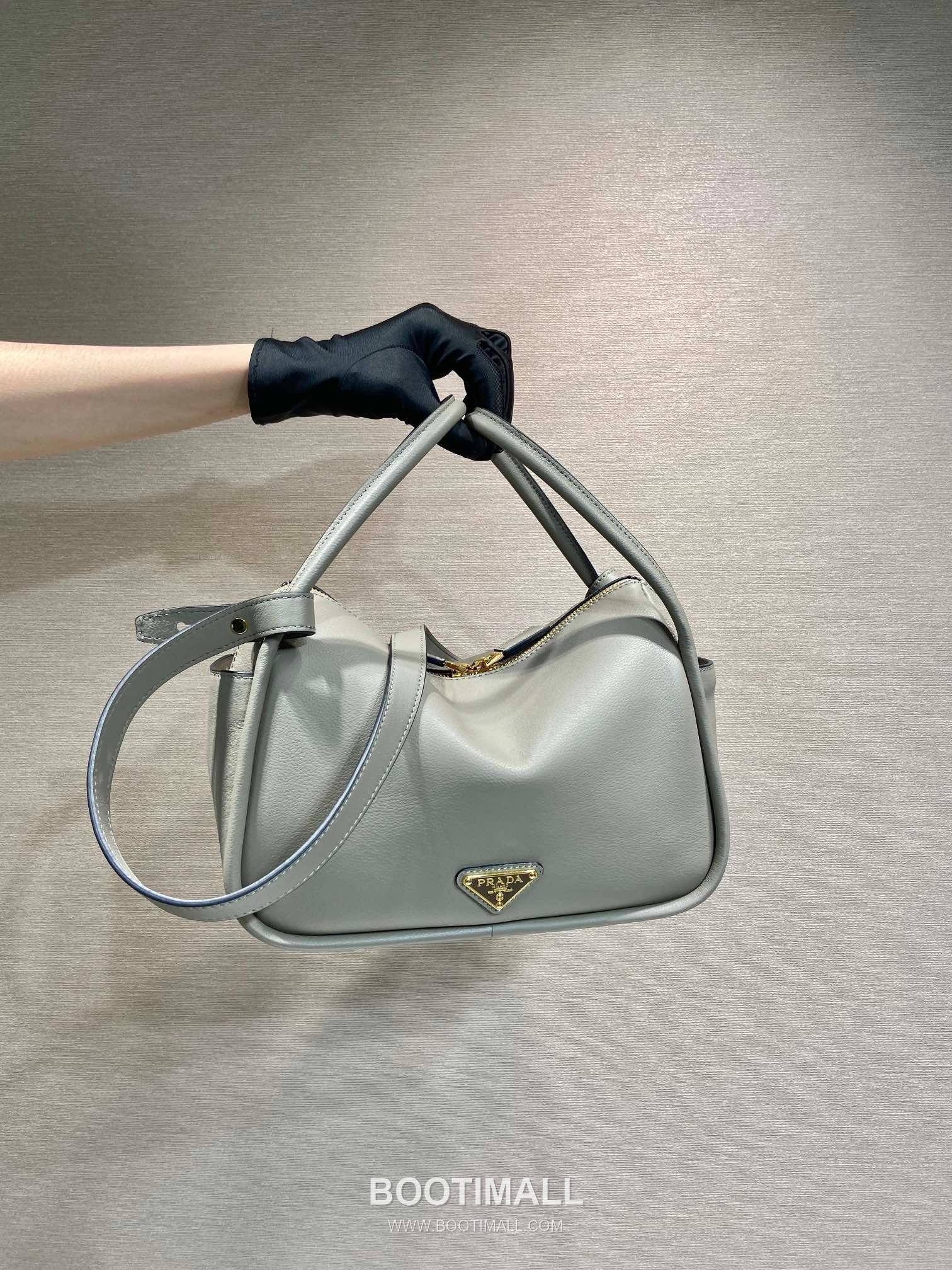 Prada Calfskin Tote Bag with Double Handle and Detachable Strap 프라다 카프스킨 더블 핸들 탈부착 스트랩 토트백 1BA451 25cm 1