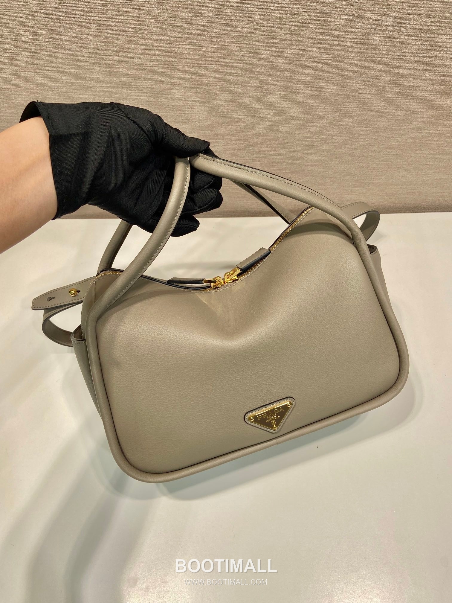 Prada Calfskin Tote Bag with Double Handle and Detachable Strap 프라다 카프스킨 더블 핸들 탈부착 스트랩 토트백 1BA451 25cm 3