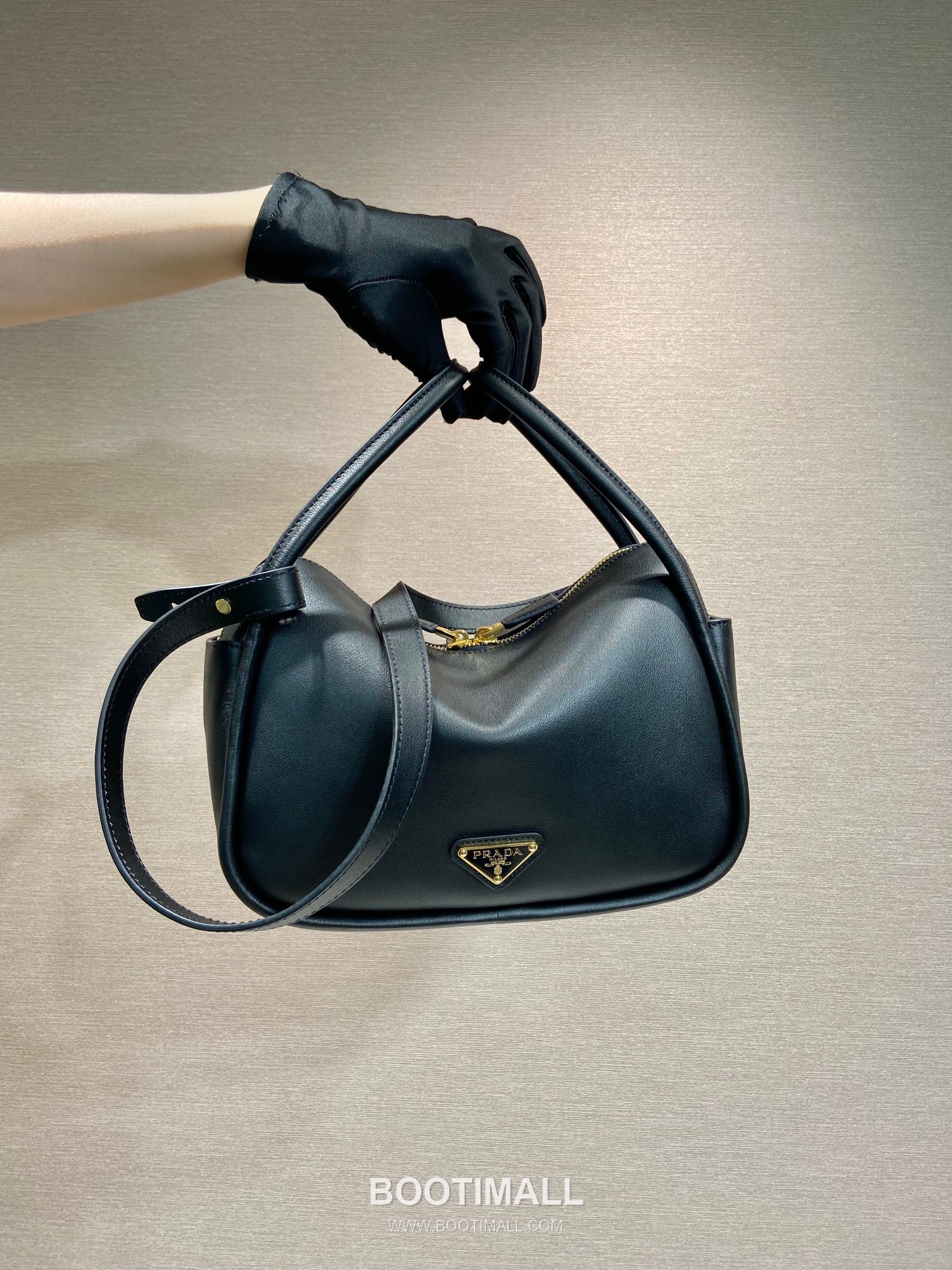 Prada Calfskin Tote Bag with Double Handle and Detachable Strap 프라다 카프스킨 더블 핸들 탈부착 스트랩 토트백 1BA451 25cm 1