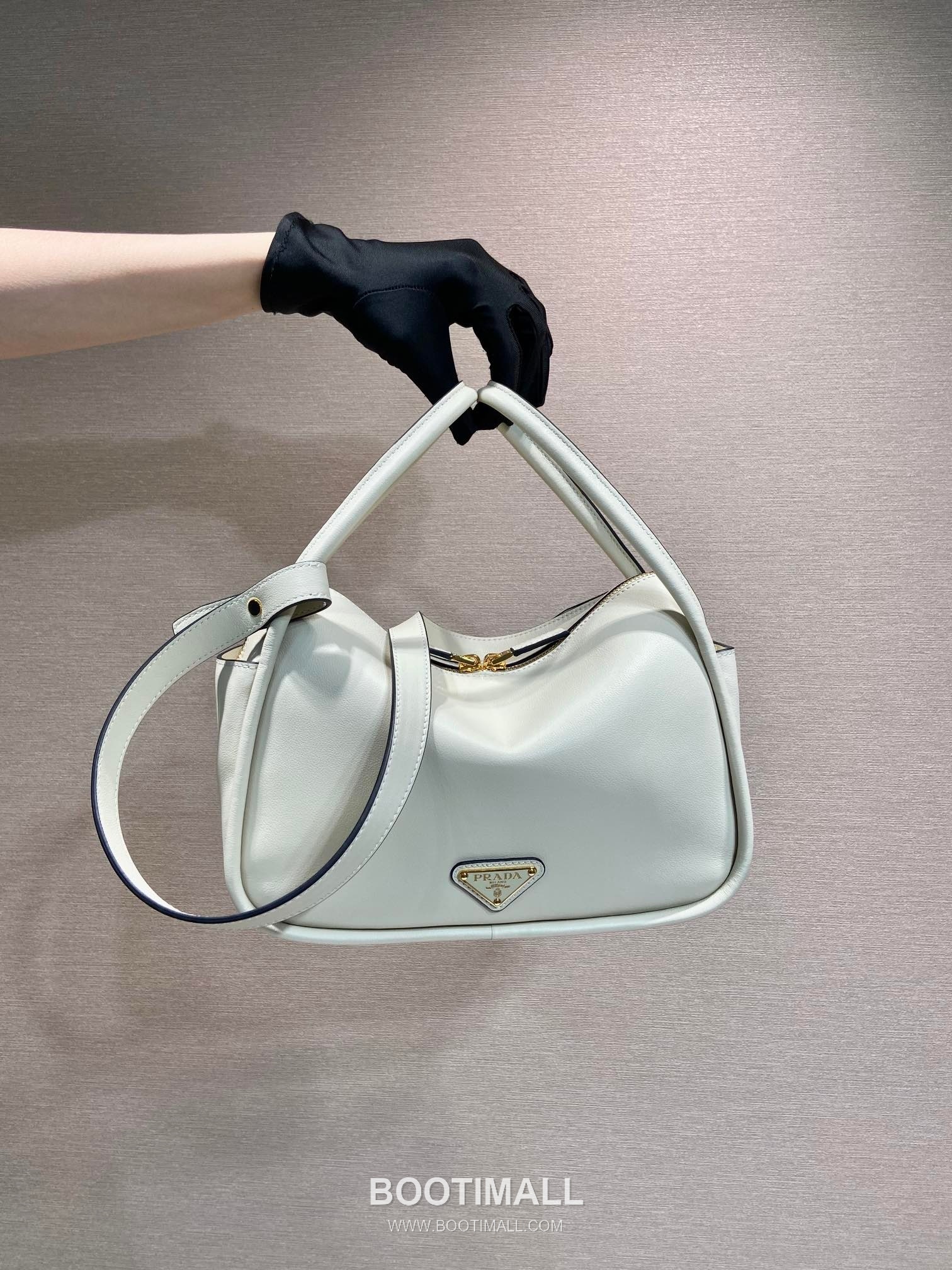 Prada Calfskin Tote Bag with Double Handle and Detachable Strap 프라다 카프스킨 더블 핸들 탈부착 스트랩 토트백 1BA451 25cm 1