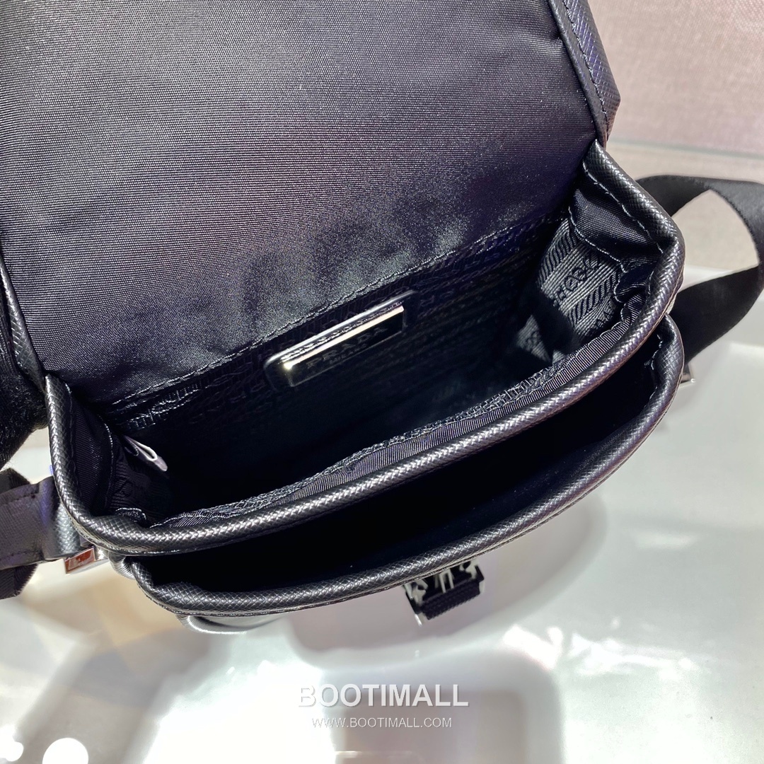 Prada Re-Nylon Crossbody Phone Bag with Saffiano Leather Flap 프라다 리나일론 사피아노 플랩 크로스바디 폰백 2VD043 14cm 8