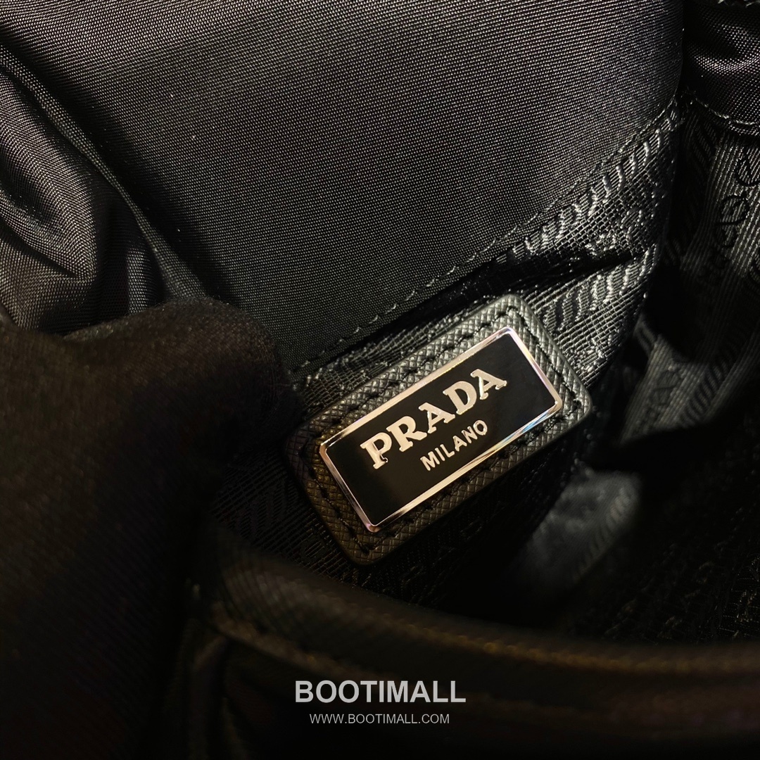 Prada Re-Nylon Crossbody Phone Bag with Saffiano Leather Flap 프라다 리나일론 사피아노 플랩 크로스바디 폰백 2VD043 14cm 9