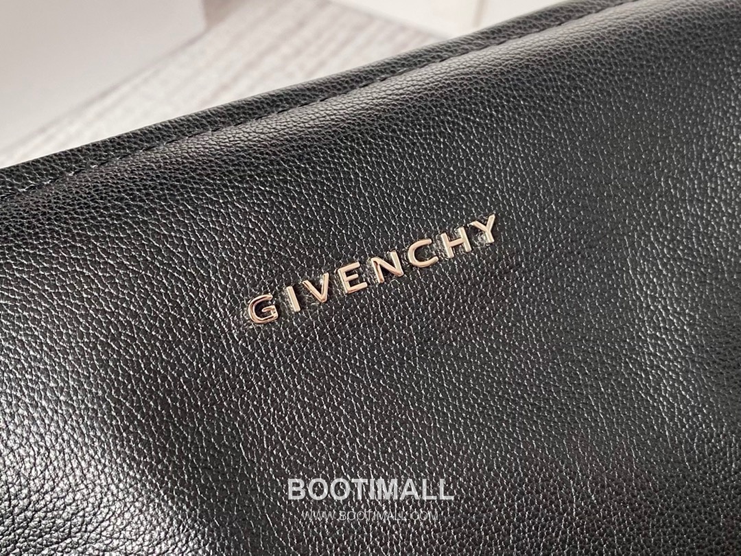 Givenchy Pandora Lambskin Crossbody Bag with Multi Compartment Zip Detail 지방시 판도라 램스킨 멀티 컴파트먼트 지퍼 크로스바디백 9917 23cm 5