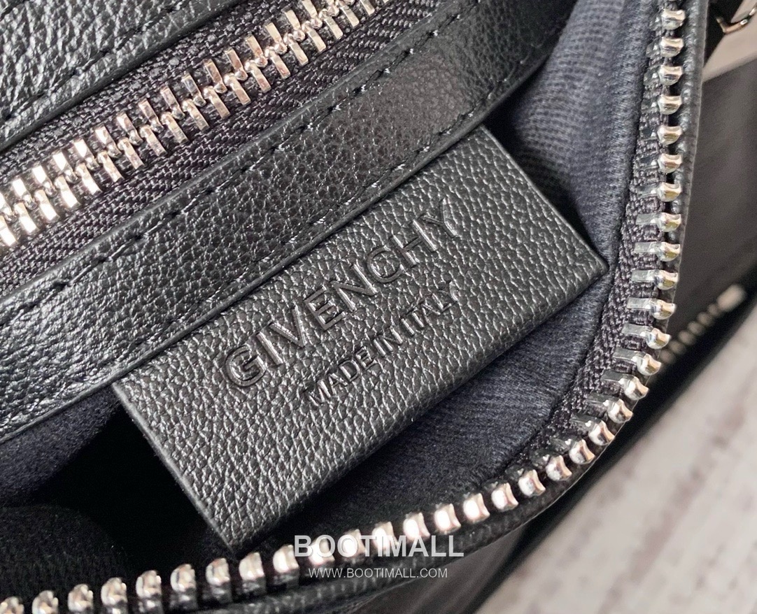 Givenchy Pandora Lambskin Crossbody Bag with Multi Compartment Zip Detail 지방시 판도라 램스킨 멀티 컴파트먼트 지퍼 크로스바디백 9917 23cm 8