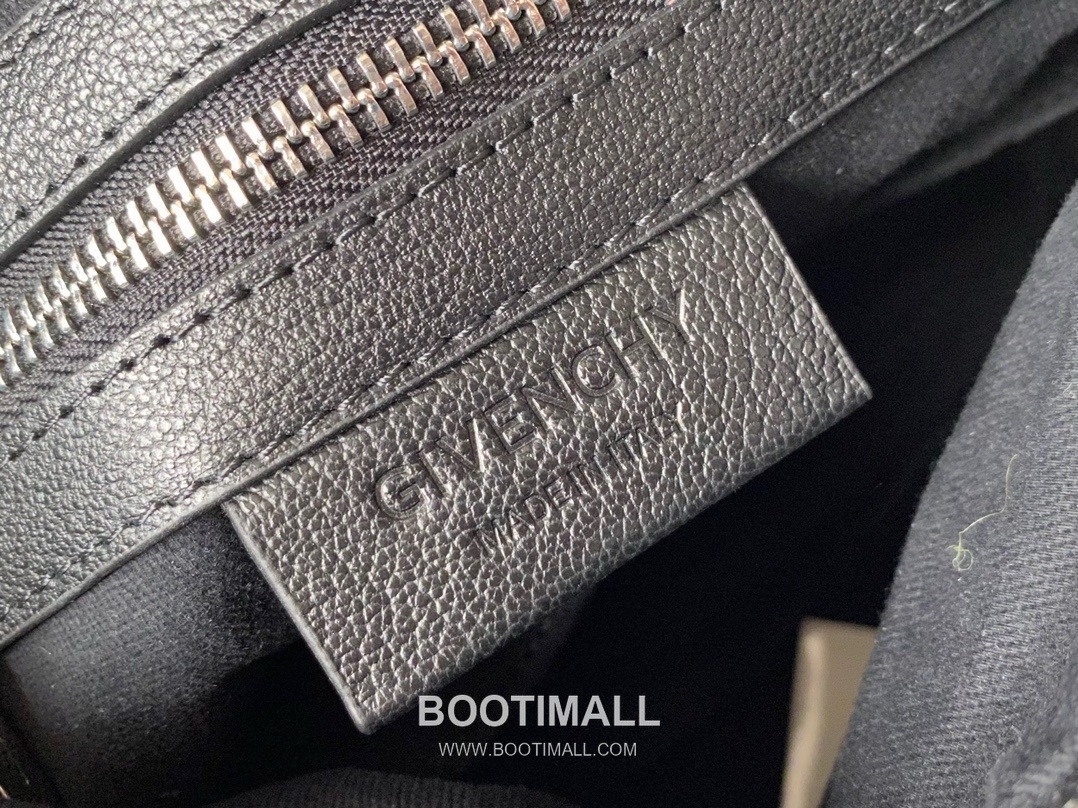 Givenchy Pandora Lambskin Crossbody Bag with Multi Compartment Zip Detail 지방시 판도라 램스킨 멀티 컴파트먼트 지퍼 크로스바디백 9919 28cm 9