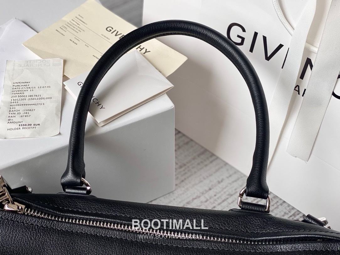 Givenchy Pandora Lambskin Crossbody Bag with Multi Compartment Zip Detail 지방시 판도라 램스킨 멀티 컴파트먼트 지퍼 크로스바디백 9918 32cm 3