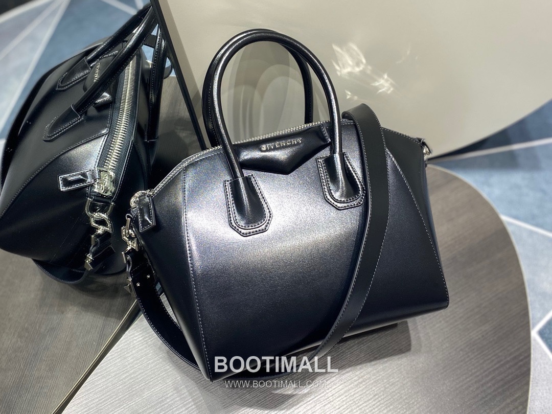 Givenchy Antigona Box Calfskin Top Handle Bag with Zip Closure and Detachable Strap 지방시 안티고나 박스 카프스킨 지퍼 탑핸들백 28cm 2