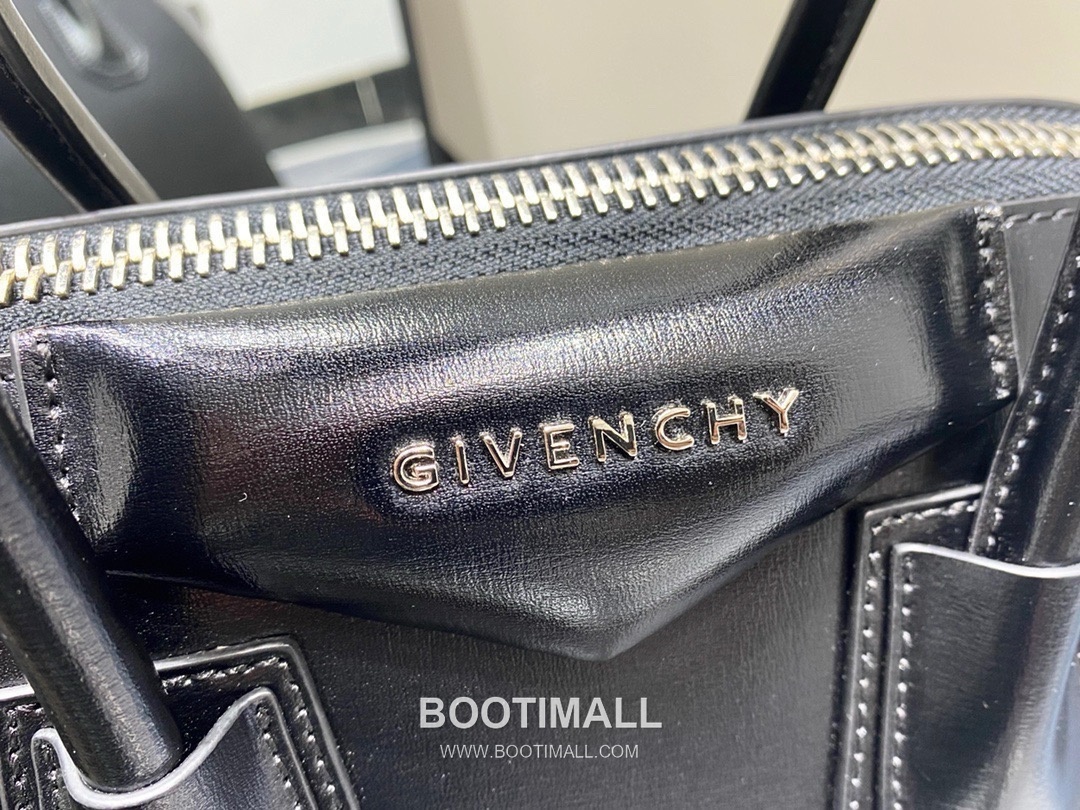 Givenchy Antigona Box Calfskin Top Handle Bag with Zip Closure and Detachable Strap 지방시 안티고나 박스 카프스킨 지퍼 탑핸들백 28cm 8