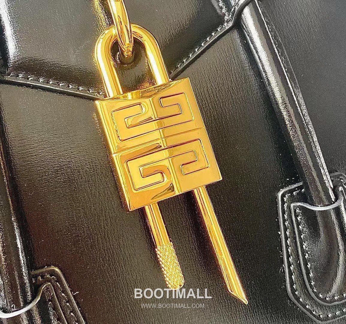 Givenchy Antigona Patent Calfskin Top Handle Bag with Padlock Detail and Magnetic Closure 지방시 안티고나 페이턴트 카프스킨 패드락 마그네틱 탑핸들백 199115 22cm 6