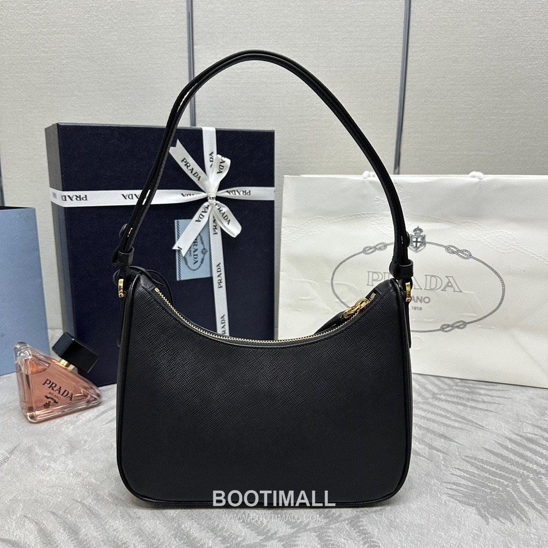 Prada Hobo Crossgrain Calfskin Shoulder Bag with Triangle Logo Strap 프라다 호보 크로스그레인 카프스킨 트라이앵글 로고 스트랩 숄더백 1BC204 22cm 2