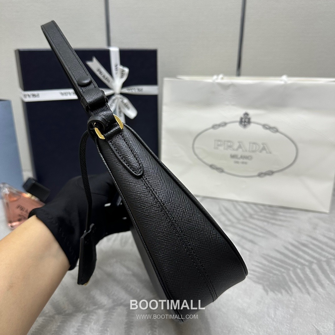 Prada Hobo Crossgrain Calfskin Shoulder Bag with Triangle Logo Strap 프라다 호보 크로스그레인 카프스킨 트라이앵글 로고 스트랩 숄더백 1BC204 22cm 3