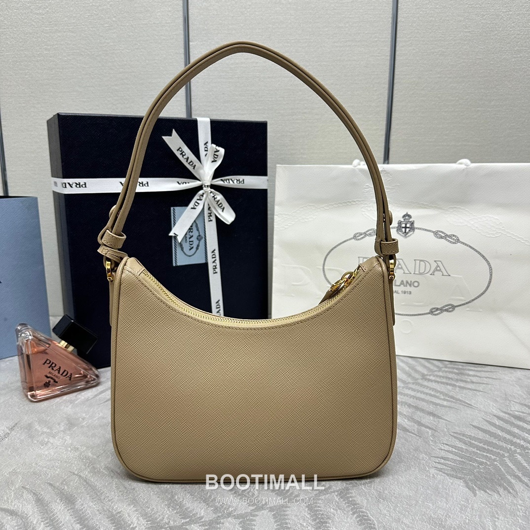 Prada Hobo Crossgrain Calfskin Shoulder Bag with Triangle Logo Strap 프라다 호보 크로스그레인 카프스킨 트라이앵글 로고 스트랩 숄더백 1BC204 22cm 2