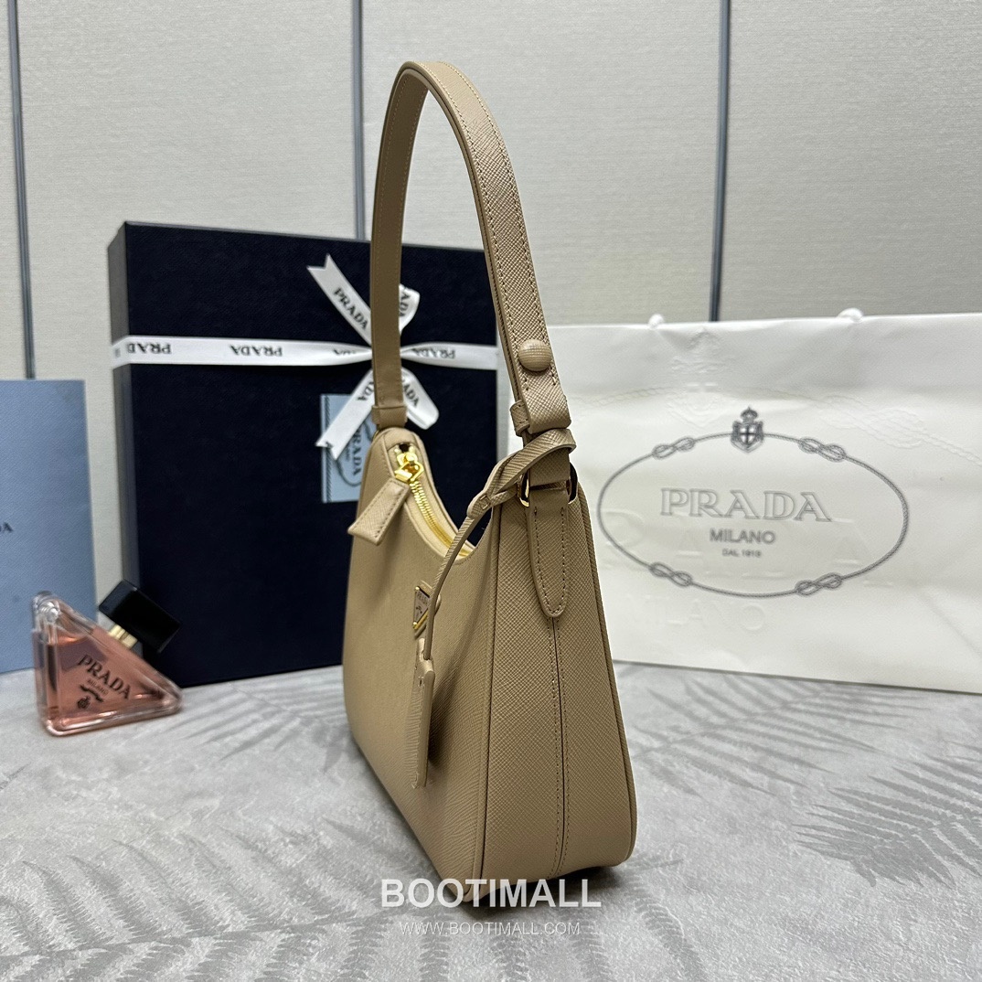Prada Hobo Crossgrain Calfskin Shoulder Bag with Triangle Logo Strap 프라다 호보 크로스그레인 카프스킨 트라이앵글 로고 스트랩 숄더백 1BC204 22cm 3