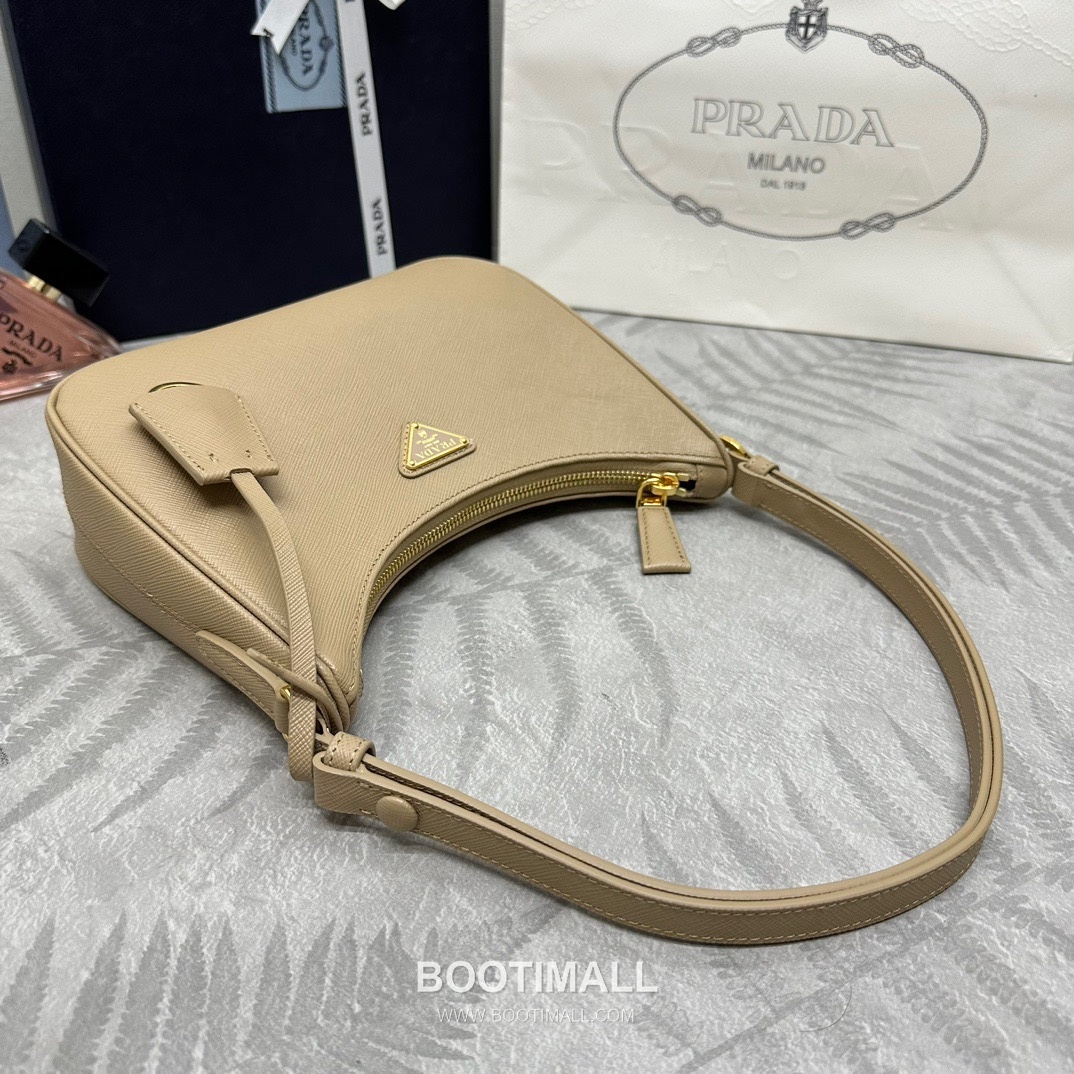 Prada Hobo Crossgrain Calfskin Shoulder Bag with Triangle Logo Strap 프라다 호보 크로스그레인 카프스킨 트라이앵글 로고 스트랩 숄더백 1BC204 22cm 4