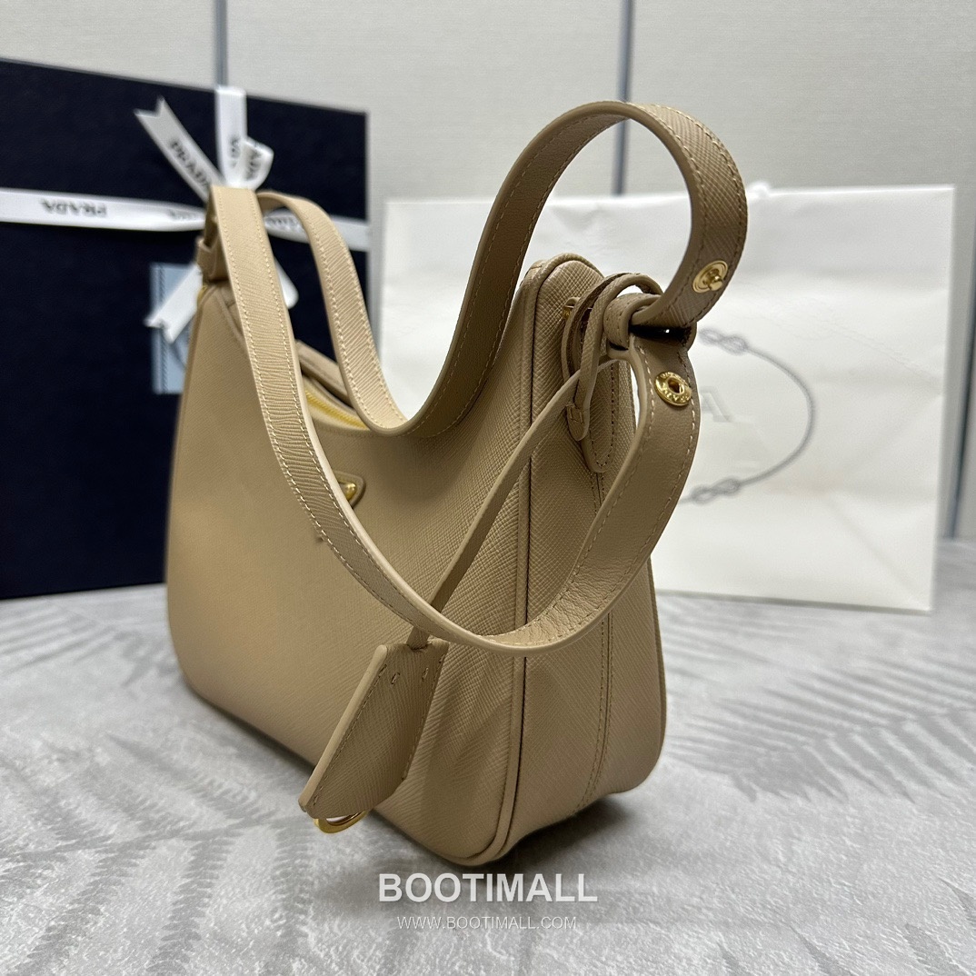 Prada Hobo Crossgrain Calfskin Shoulder Bag with Triangle Logo Strap 프라다 호보 크로스그레인 카프스킨 트라이앵글 로고 스트랩 숄더백 1BC204 22cm 5