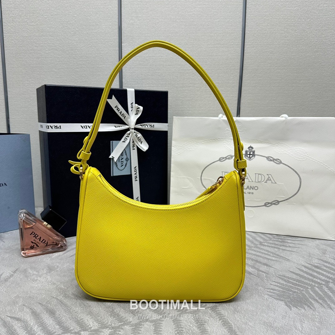 Prada Hobo Crossgrain Calfskin Shoulder Bag with Triangle Logo Strap 프라다 호보 크로스그레인 카프스킨 트라이앵글 로고 스트랩 숄더백 1BC204 22cm 2