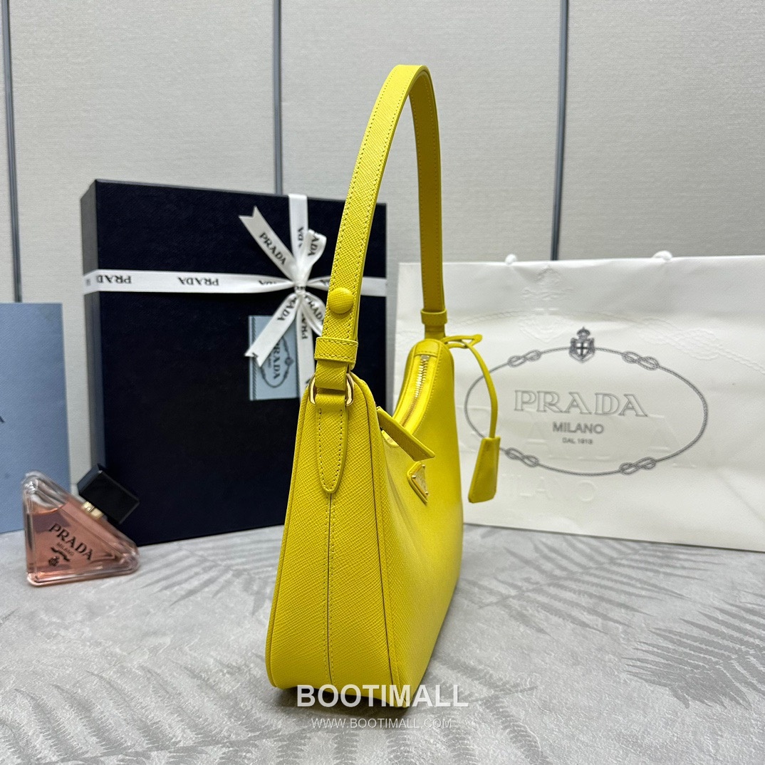 Prada Hobo Crossgrain Calfskin Shoulder Bag with Triangle Logo Strap 프라다 호보 크로스그레인 카프스킨 트라이앵글 로고 스트랩 숄더백 1BC204 22cm 3