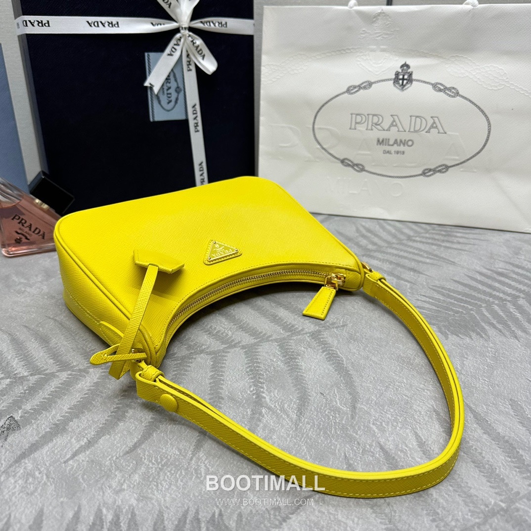 Prada Hobo Crossgrain Calfskin Shoulder Bag with Triangle Logo Strap 프라다 호보 크로스그레인 카프스킨 트라이앵글 로고 스트랩 숄더백 1BC204 22cm 4