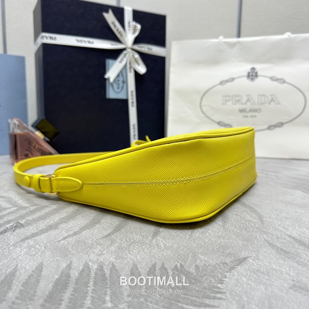 Prada Hobo Crossgrain Calfskin Shoulder Bag with Triangle Logo Strap 프라다 호보 크로스그레인 카프스킨 트라이앵글 로고 스트랩 숄더백 1BC204 22cm 5