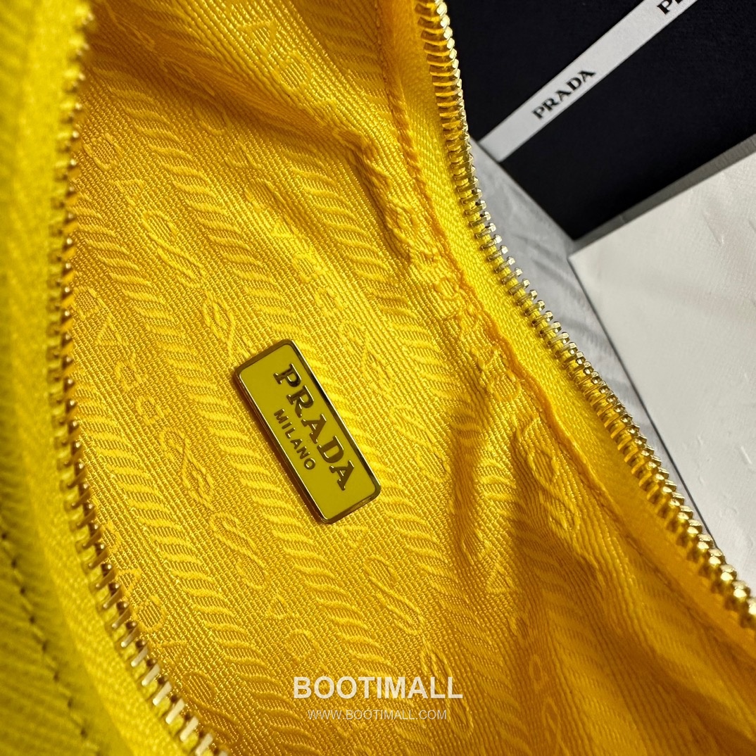 Prada Hobo Crossgrain Calfskin Shoulder Bag with Triangle Logo Strap 프라다 호보 크로스그레인 카프스킨 트라이앵글 로고 스트랩 숄더백 1BC204 22cm 8