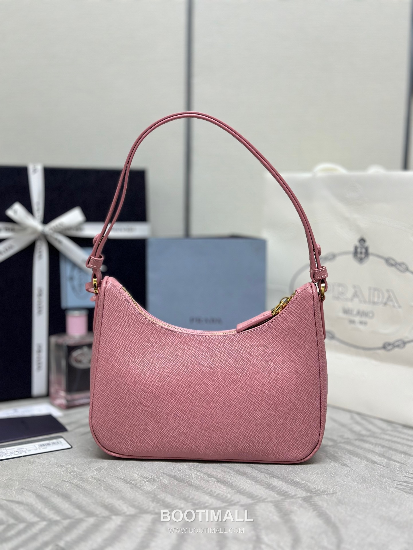 Prada Hobo Crossgrain Calfskin Shoulder Bag with Triangle Logo Strap 프라다 호보 크로스그레인 카프스킨 트라이앵글 로고 스트랩 숄더백 1BC204 22cm 2