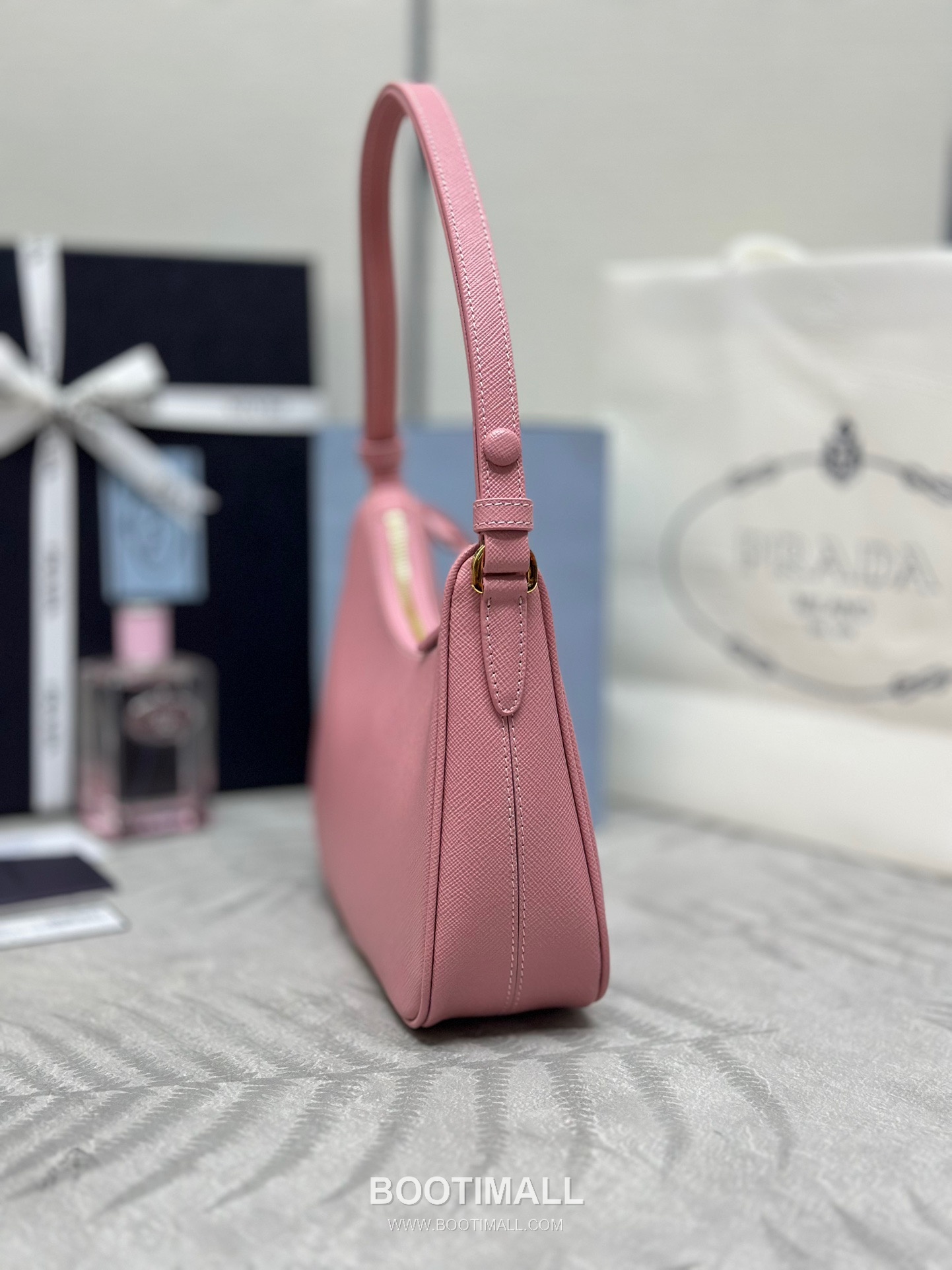 Prada Hobo Crossgrain Calfskin Shoulder Bag with Triangle Logo Strap 프라다 호보 크로스그레인 카프스킨 트라이앵글 로고 스트랩 숄더백 1BC204 22cm 3