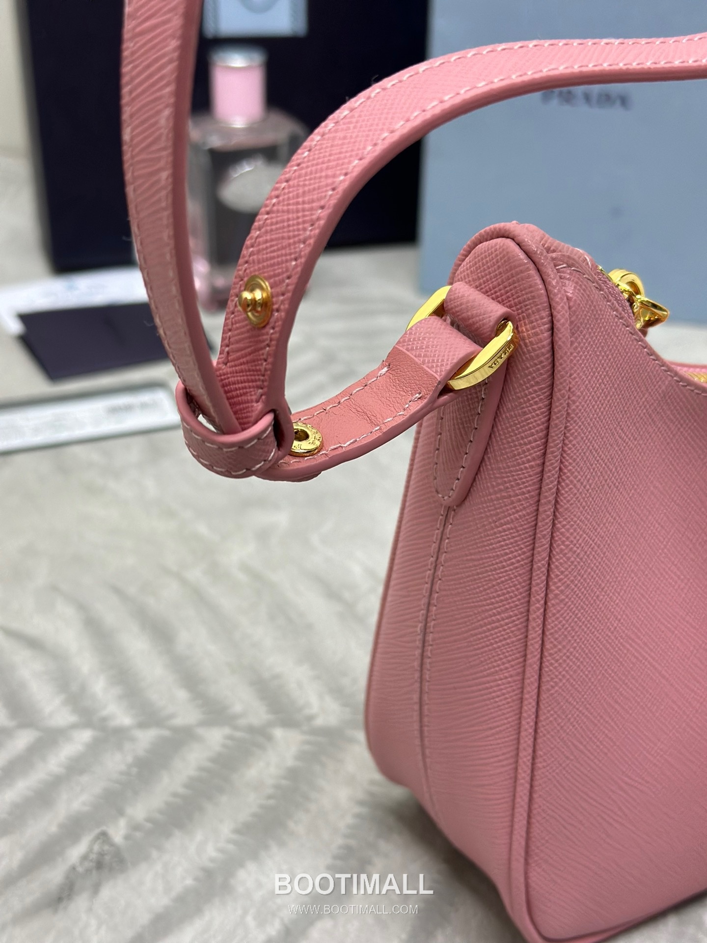 Prada Hobo Crossgrain Calfskin Shoulder Bag with Triangle Logo Strap 프라다 호보 크로스그레인 카프스킨 트라이앵글 로고 스트랩 숄더백 1BC204 22cm 6