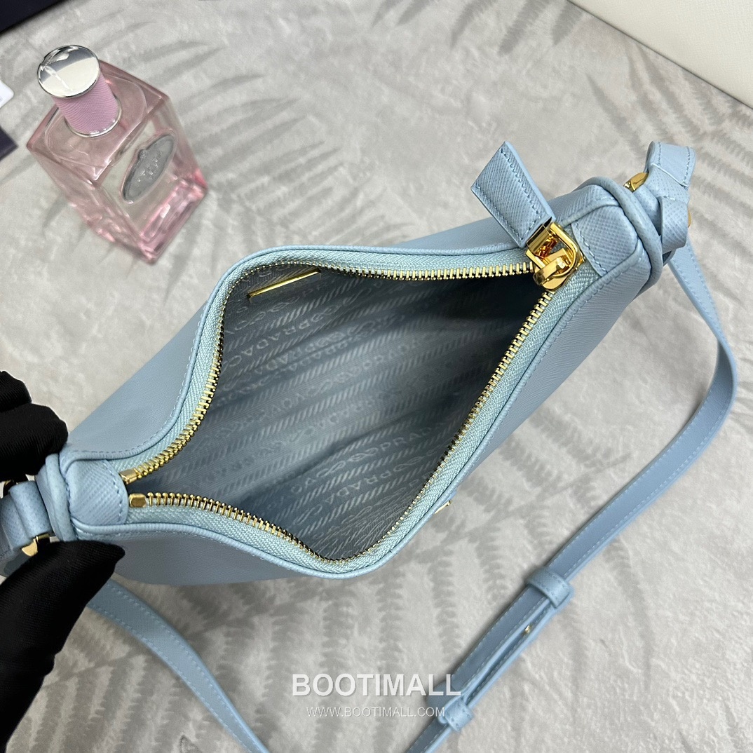 Prada Hobo Crossgrain Calfskin Shoulder Bag with Triangle Logo Strap 프라다 호보 크로스그레인 카프스킨 트라이앵글 로고 스트랩 숄더백 1BC204 22cm 8
