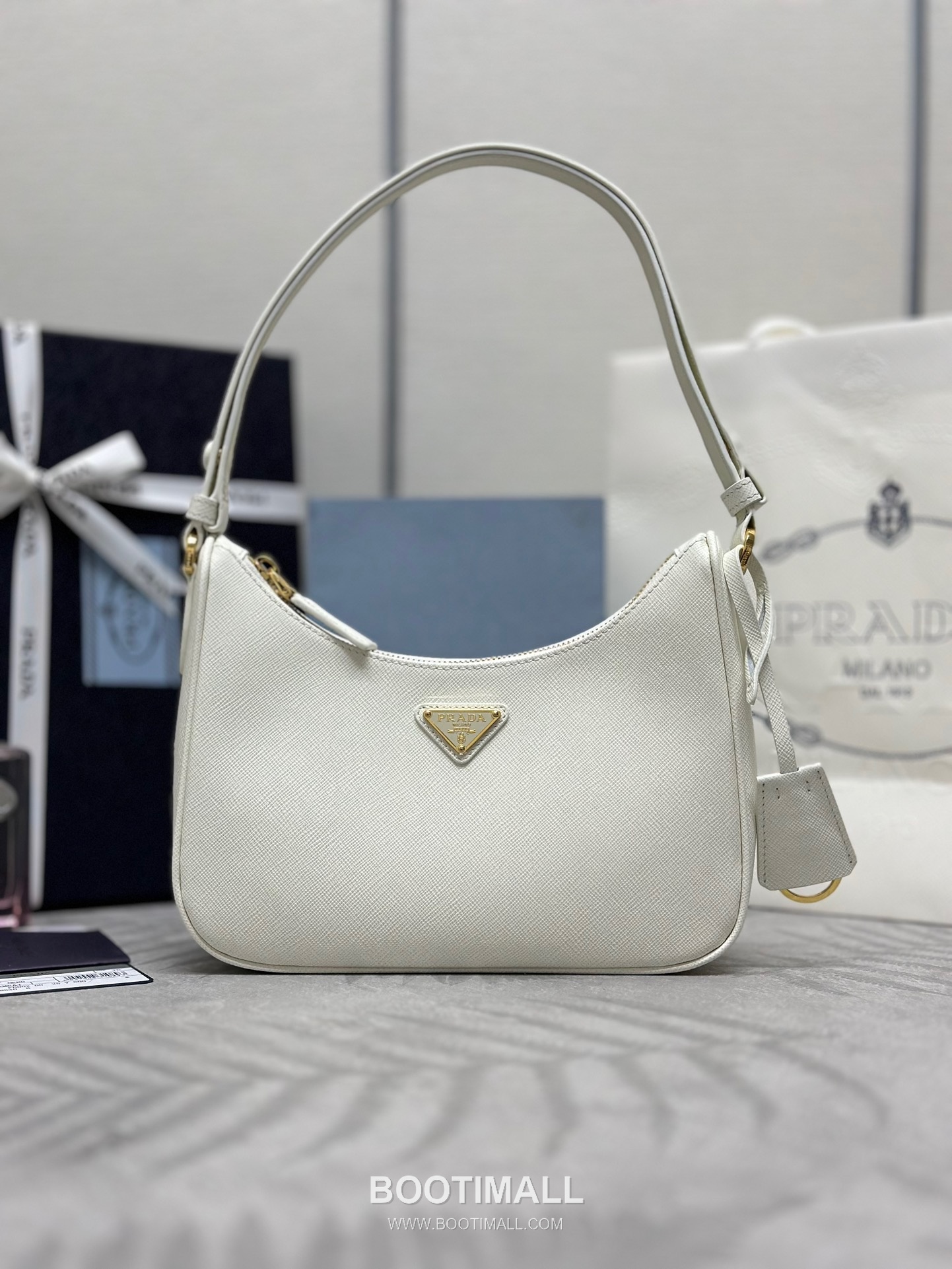 Prada Hobo Crossgrain Calfskin Shoulder Bag with Triangle Logo Strap 프라다 호보 크로스그레인 카프스킨 트라이앵글 로고 스트랩 숄더백 1BC204 22cm 1