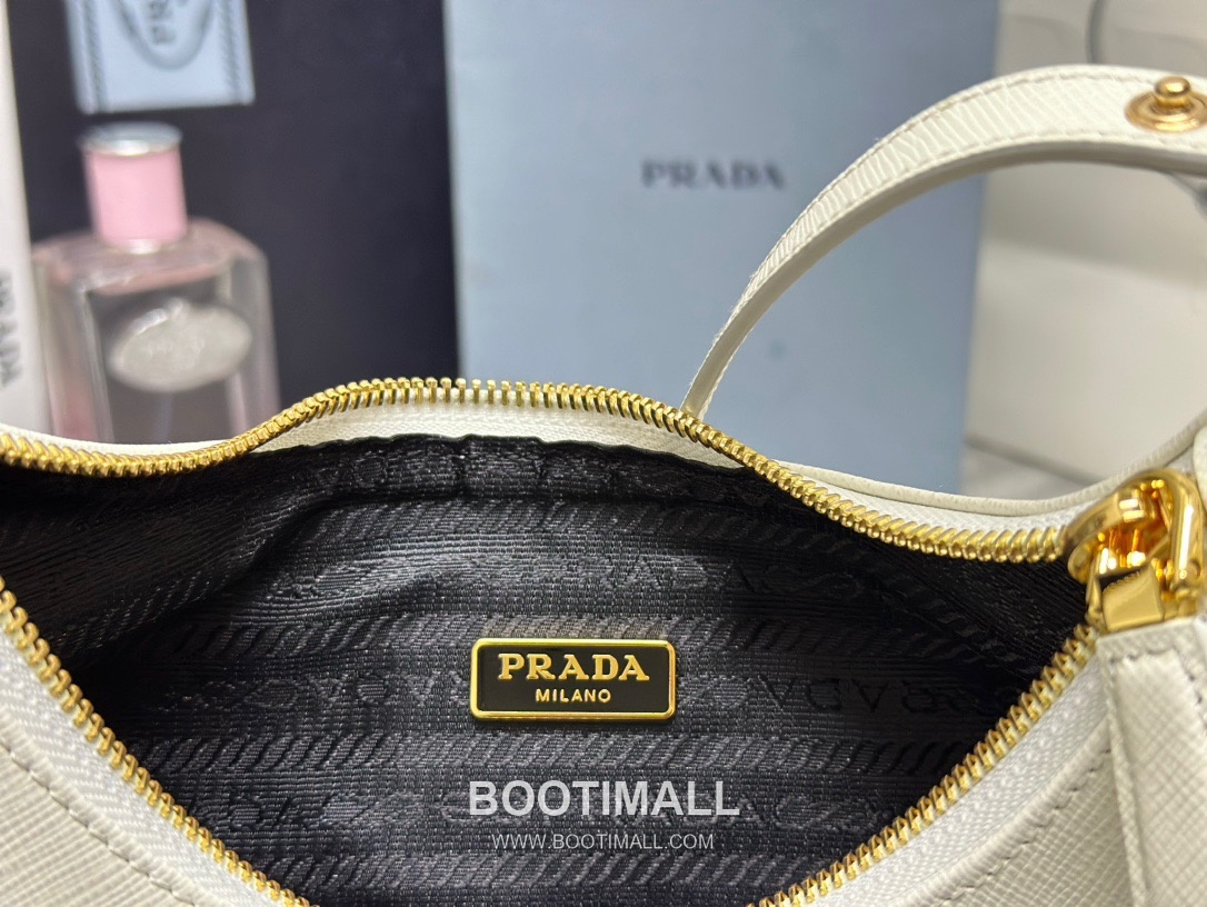 Prada Hobo Crossgrain Calfskin Shoulder Bag with Triangle Logo Strap 프라다 호보 크로스그레인 카프스킨 트라이앵글 로고 스트랩 숄더백 1BC204 22cm 9