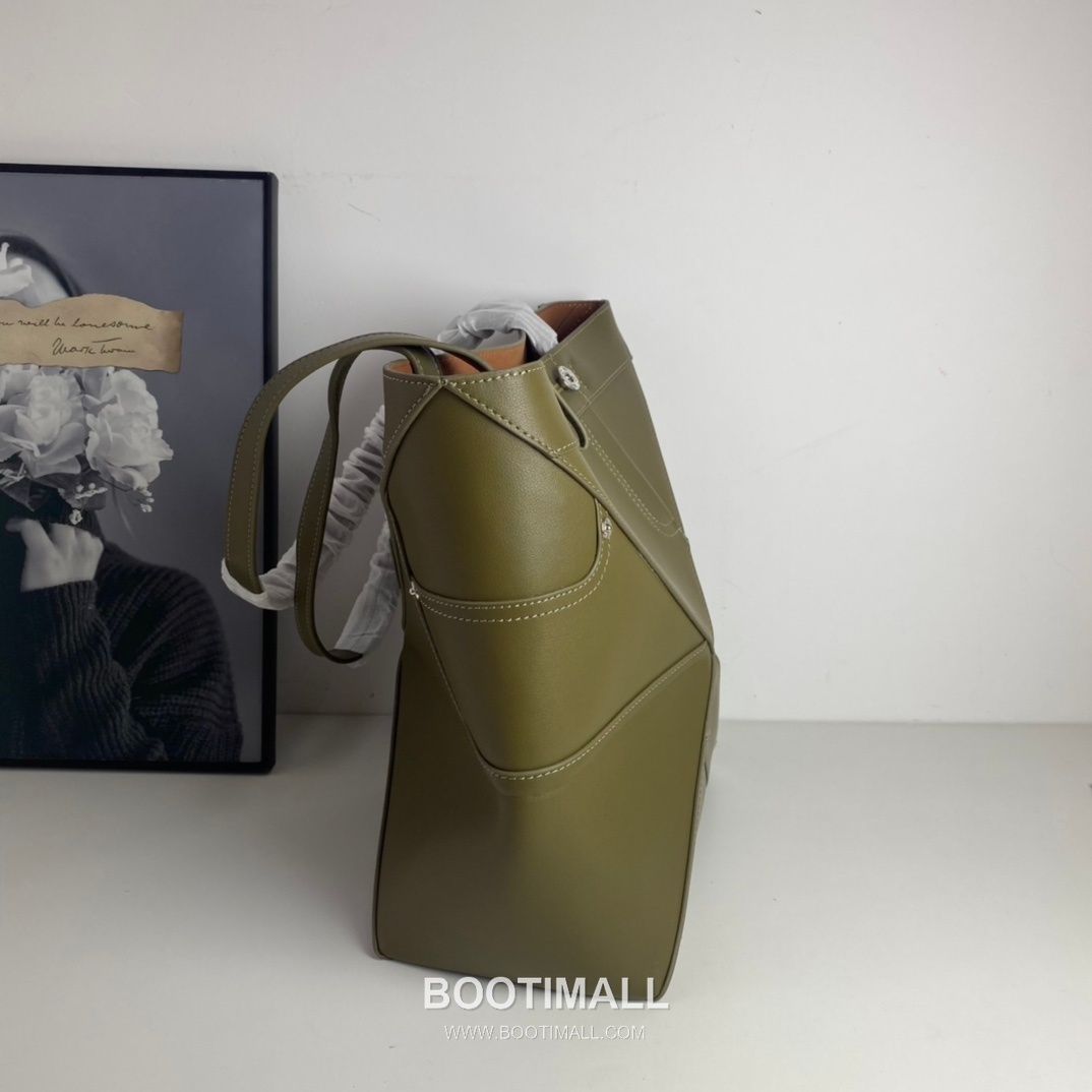 Loewe Panta Calfskin Foldable Tote Bag with Minimal Structure 로에베 판타 카프스킨 폴더블 토트백 미니멀 구조 브라운 2513 32cm 4