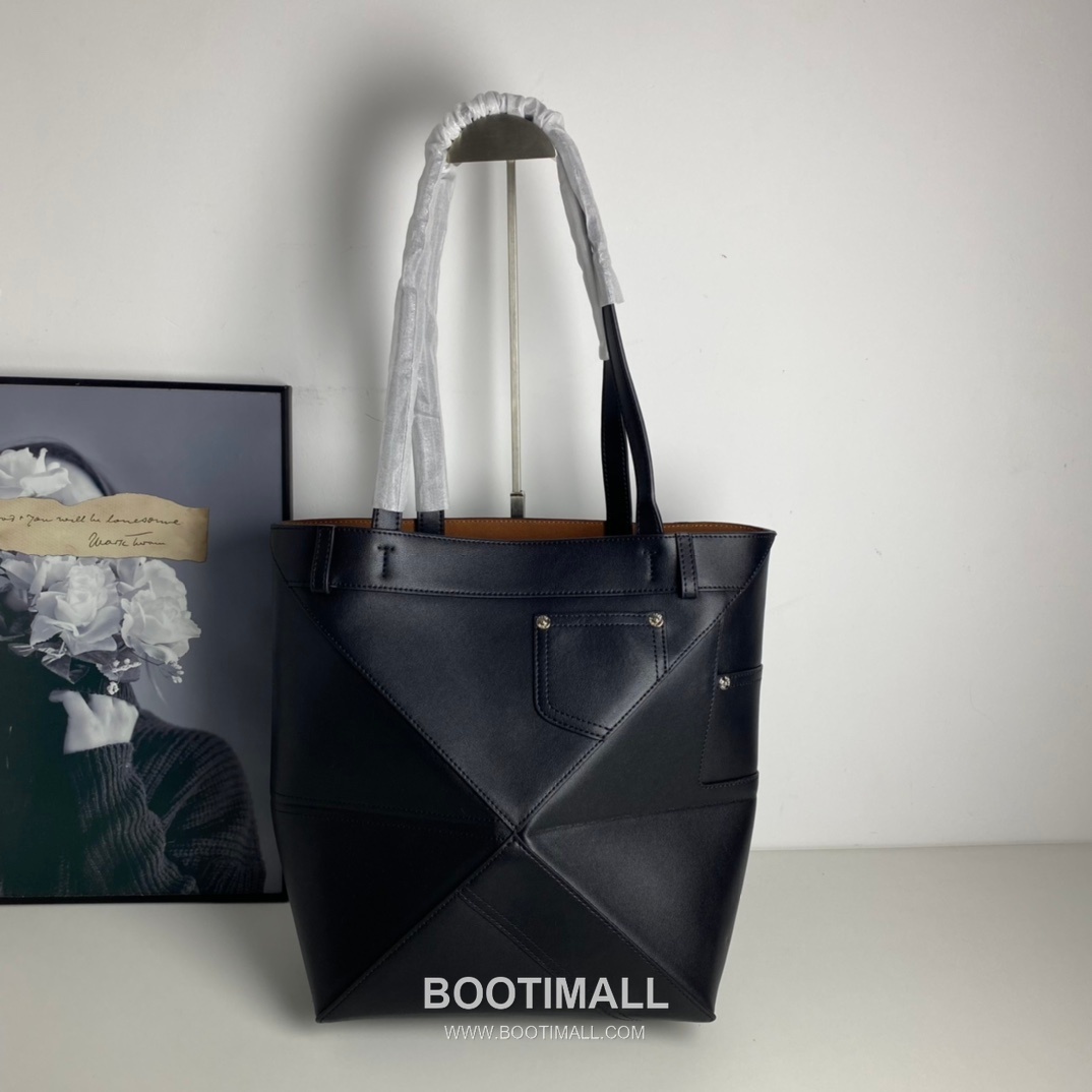 Loewe Panta Calfskin Foldable Tote Bag with Minimal Structure 로에베 판타 카프스킨 폴더블 토트백 미니멀 구조 브라운 2513 32cm 2