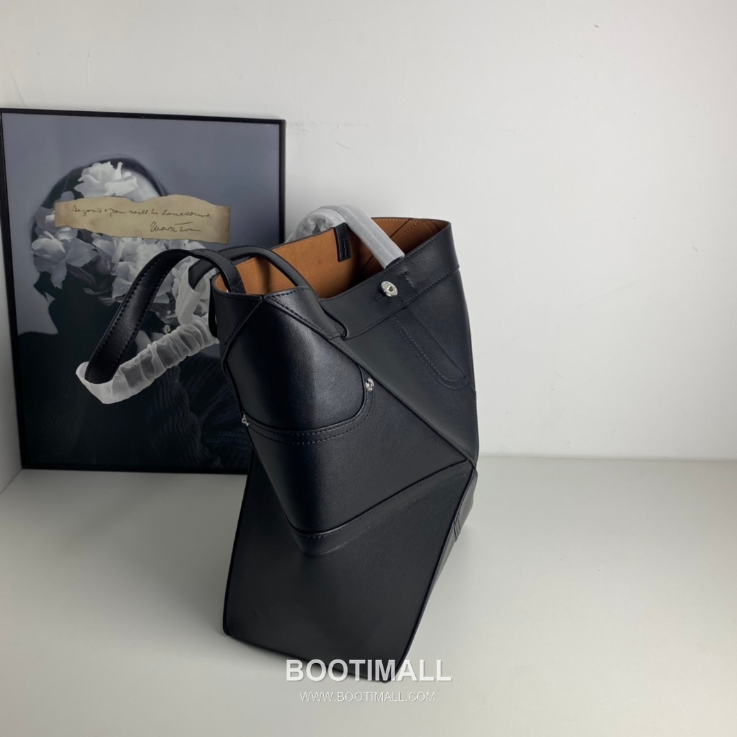 Loewe Panta Calfskin Foldable Tote Bag with Minimal Structure 로에베 판타 카프스킨 폴더블 토트백 미니멀 구조 브라운 2513 32cm 5