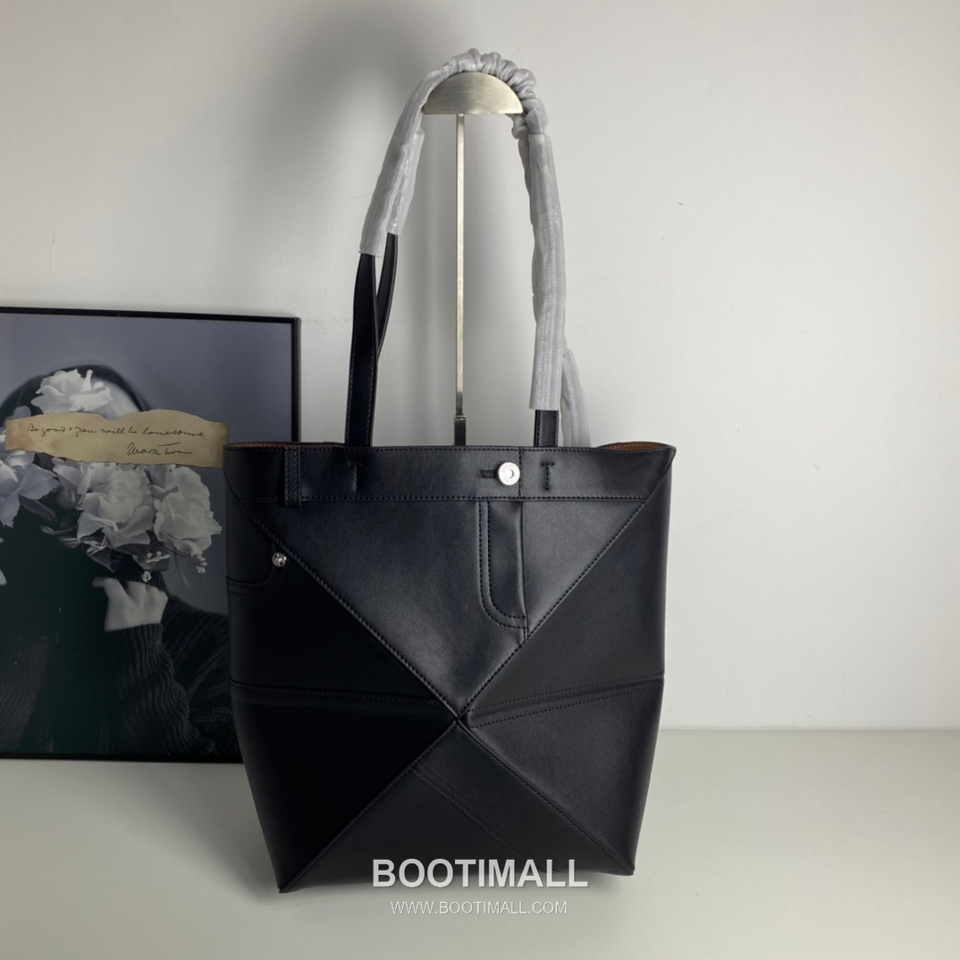 Loewe Panta Calfskin Foldable Tote Bag with Minimal Structure 로에베 판타 카프스킨 폴더블 토트백 미니멀 구조 브라운 2513 32cm 9