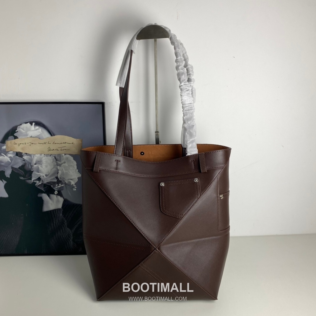 Loewe Panta Calfskin Foldable Tote Bag with Minimal Structure 로에베 판타 카프스킨 폴더블 토트백 미니멀 구조 브라운 2513 32cm 3