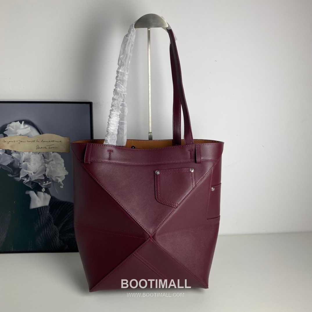 Loewe Panta Calfskin Foldable Tote Bag with Minimal Structure 로에베 판타 카프스킨 폴더블 토트백 미니멀 구조 브라운 2513 32cm 2