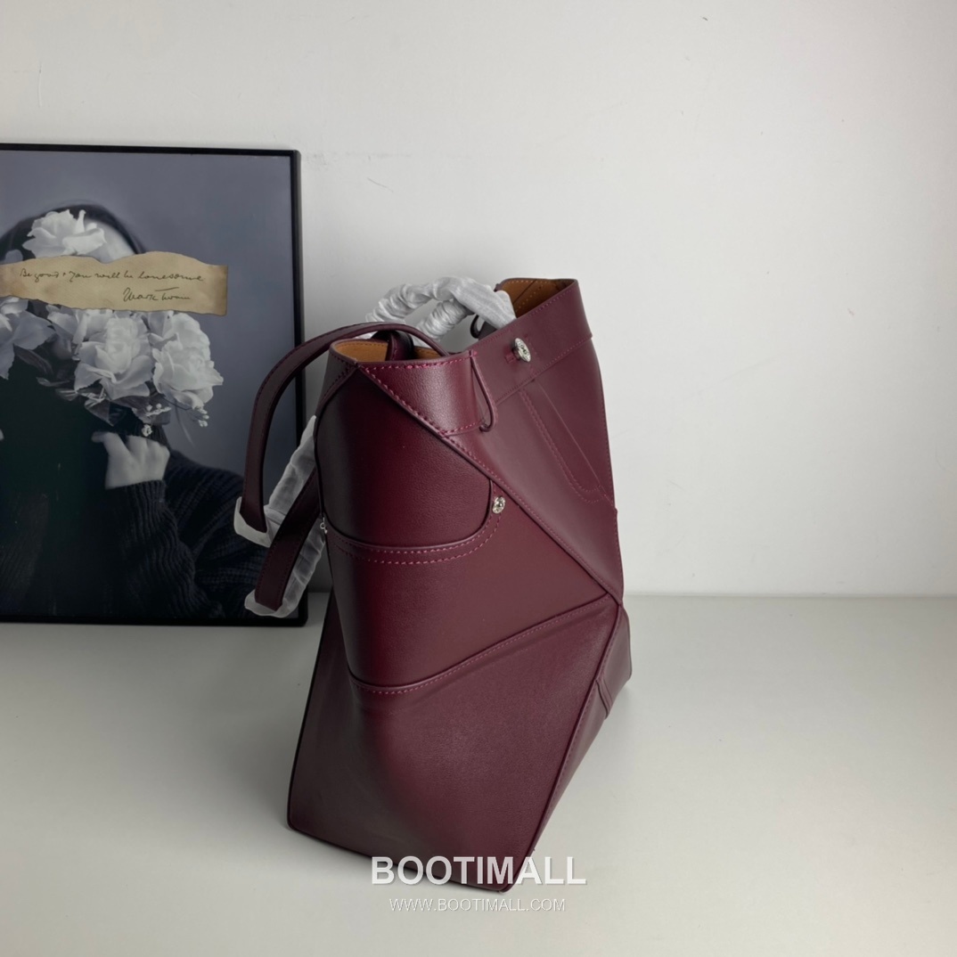 Loewe Panta Calfskin Foldable Tote Bag with Minimal Structure 로에베 판타 카프스킨 폴더블 토트백 미니멀 구조 브라운 2513 32cm 3