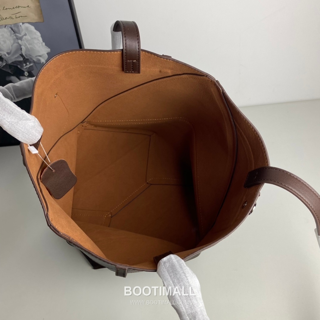 Loewe Panta Calfskin Foldable Tote Bag with Minimal Structure 로에베 판타 카프스킨 폴더블 토트백 미니멀 구조 브라운 2513 32cm 4