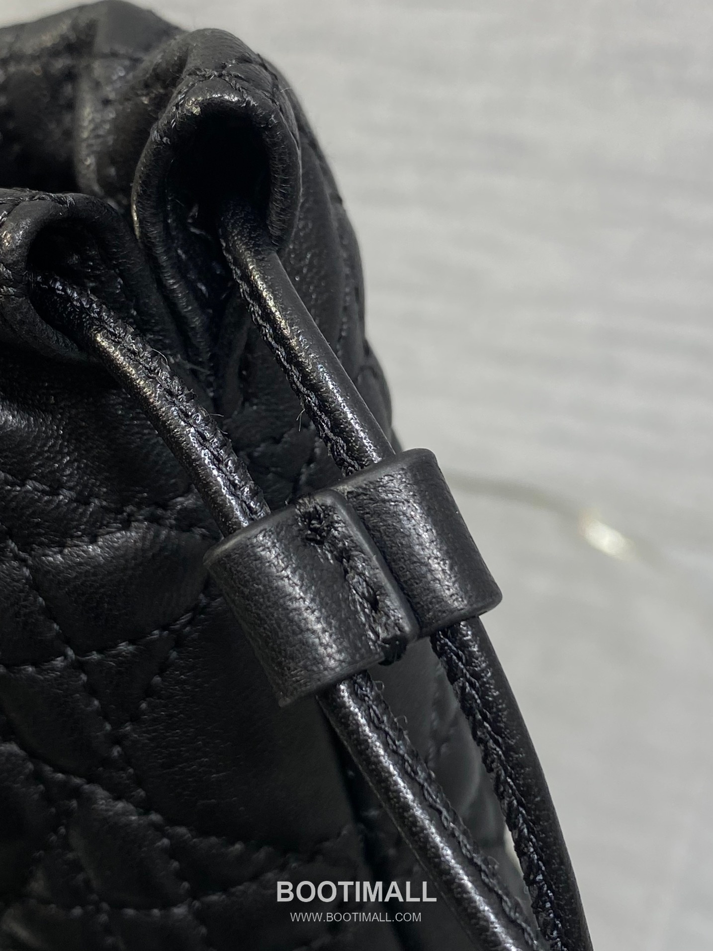 Dior Adiorable Lambskin Quilted Drawstring Bucket Bag with Bow Charm 디올 아디오러블 램스킨 퀼팅 보우 참 드로스트링 버킷백 블랙 20cm 6