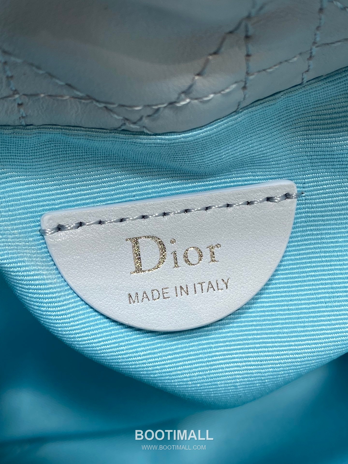 Dior Adiorable Lambskin Quilted Drawstring Bucket Bag with Bow Charm 디올 아디오러블 램스킨 퀼팅 보우 참 드로스트링 버킷백 블랙 20cm 10