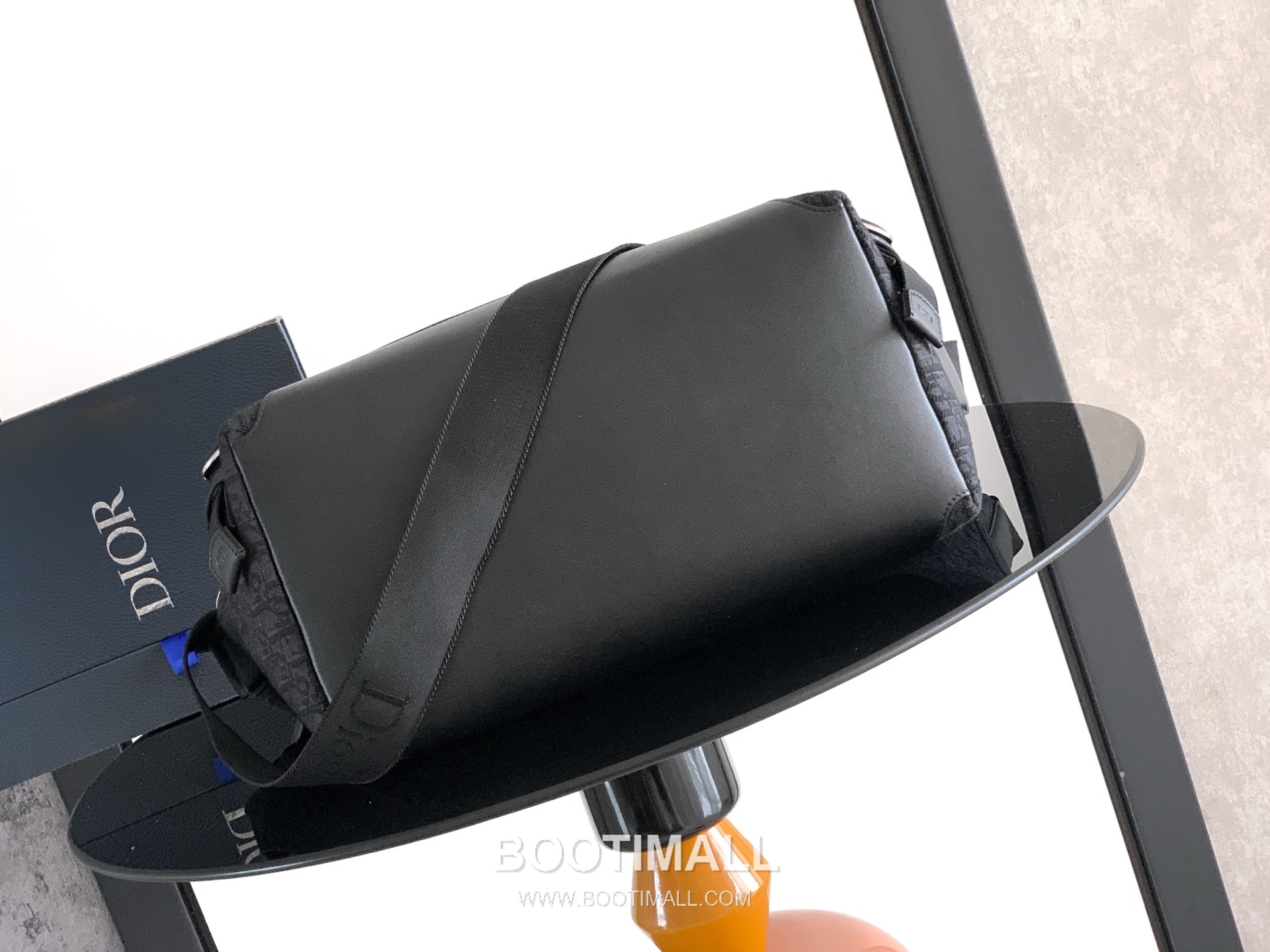 Dior Jett Oblique Canvas Messenger Bag with CD Buckle Flap 디올 제트 오블리크 캔버스 CD 버클 플랩 메신저백 브라운 1DBME210YUS 48cm 4