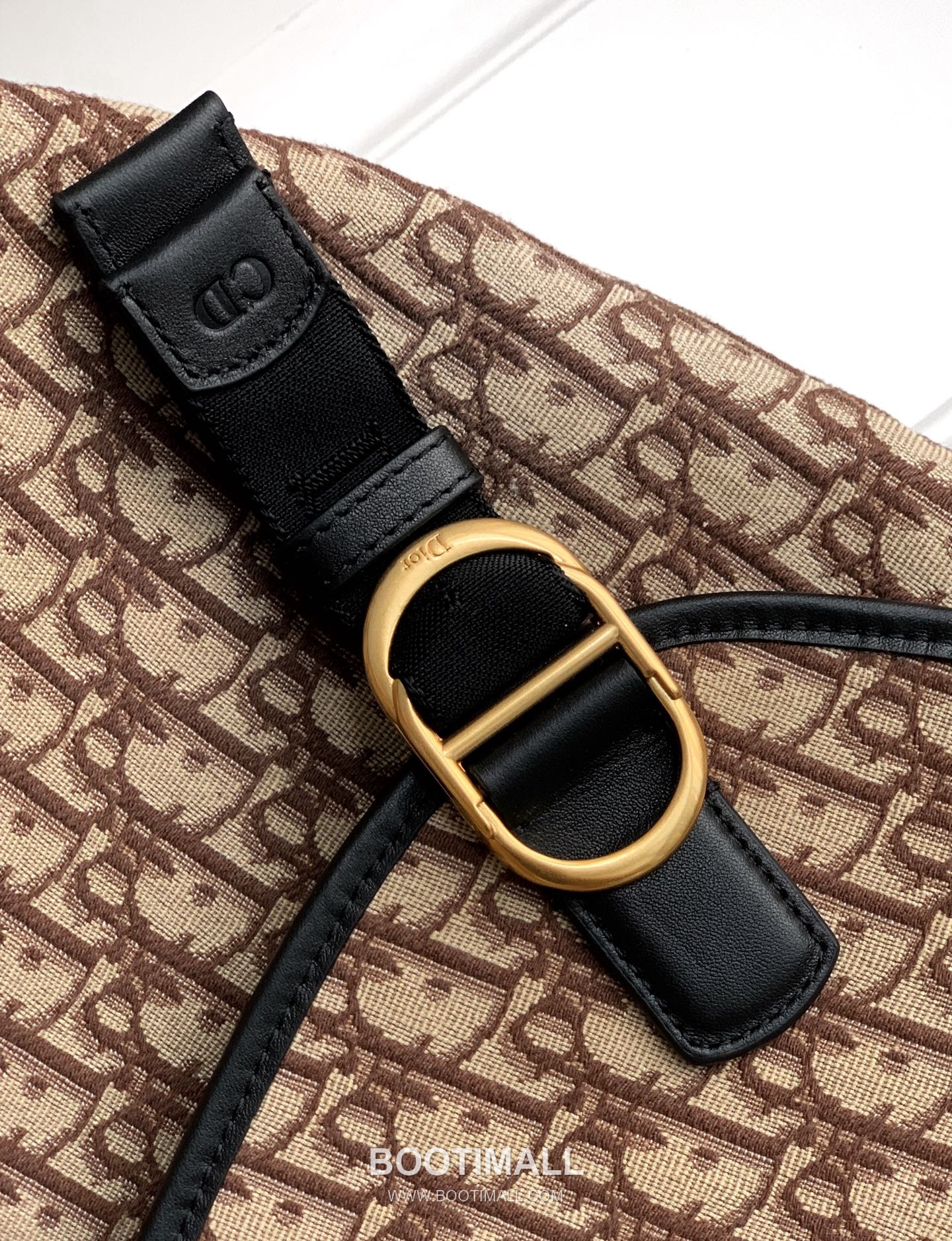 Dior Jett Oblique Canvas Messenger Bag with CD Buckle Flap 디올 제트 오블리크 캔버스 CD 버클 플랩 메신저백 브라운 1DBME210YUS 48cm 6