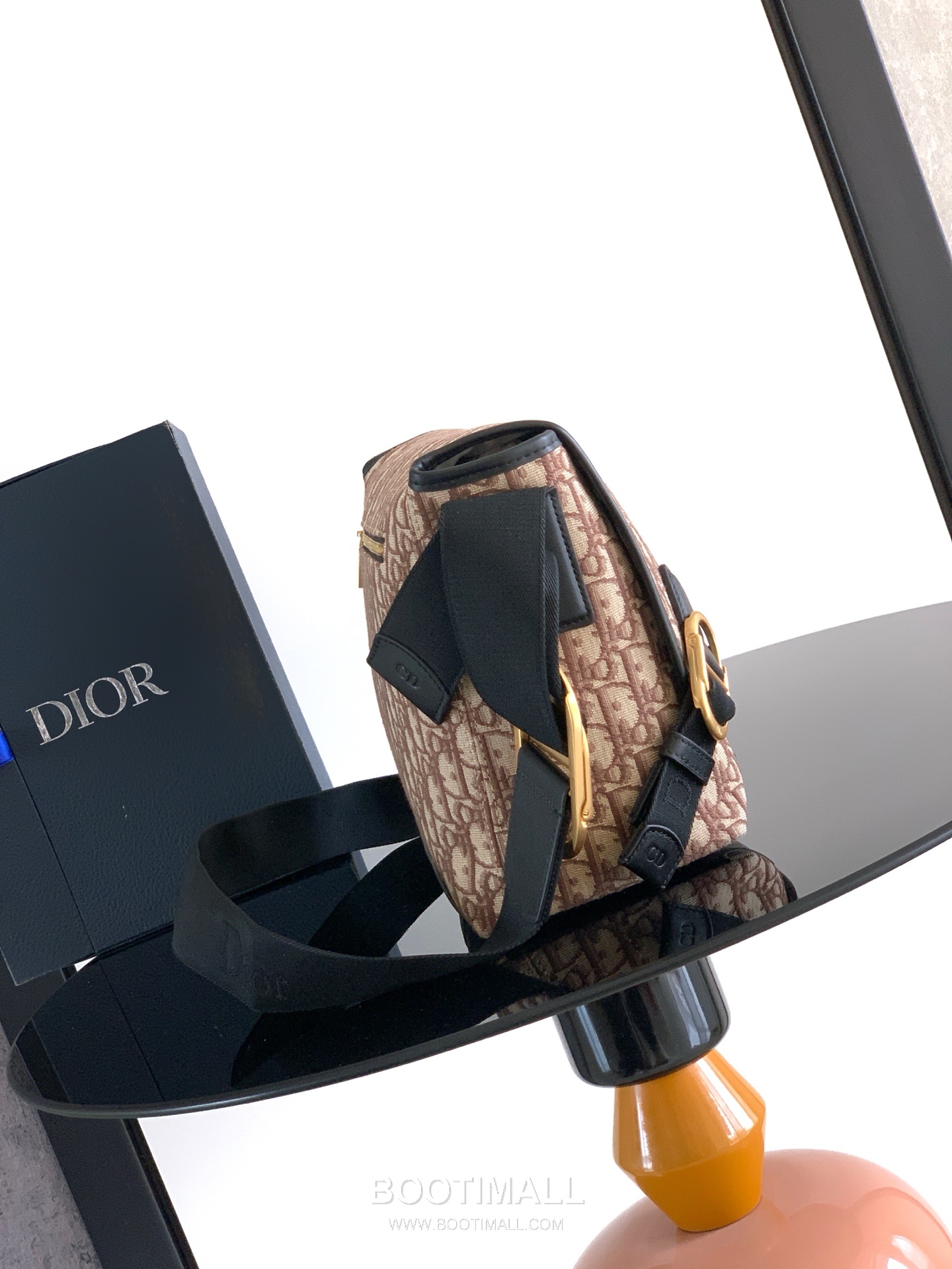 Dior Jett Oblique Canvas Messenger Bag with CD Buckle Flap 디올 제트 오블리크 캔버스 CD 버클 플랩 메신저백 블랙 1DBPO458YUS 27cm 2