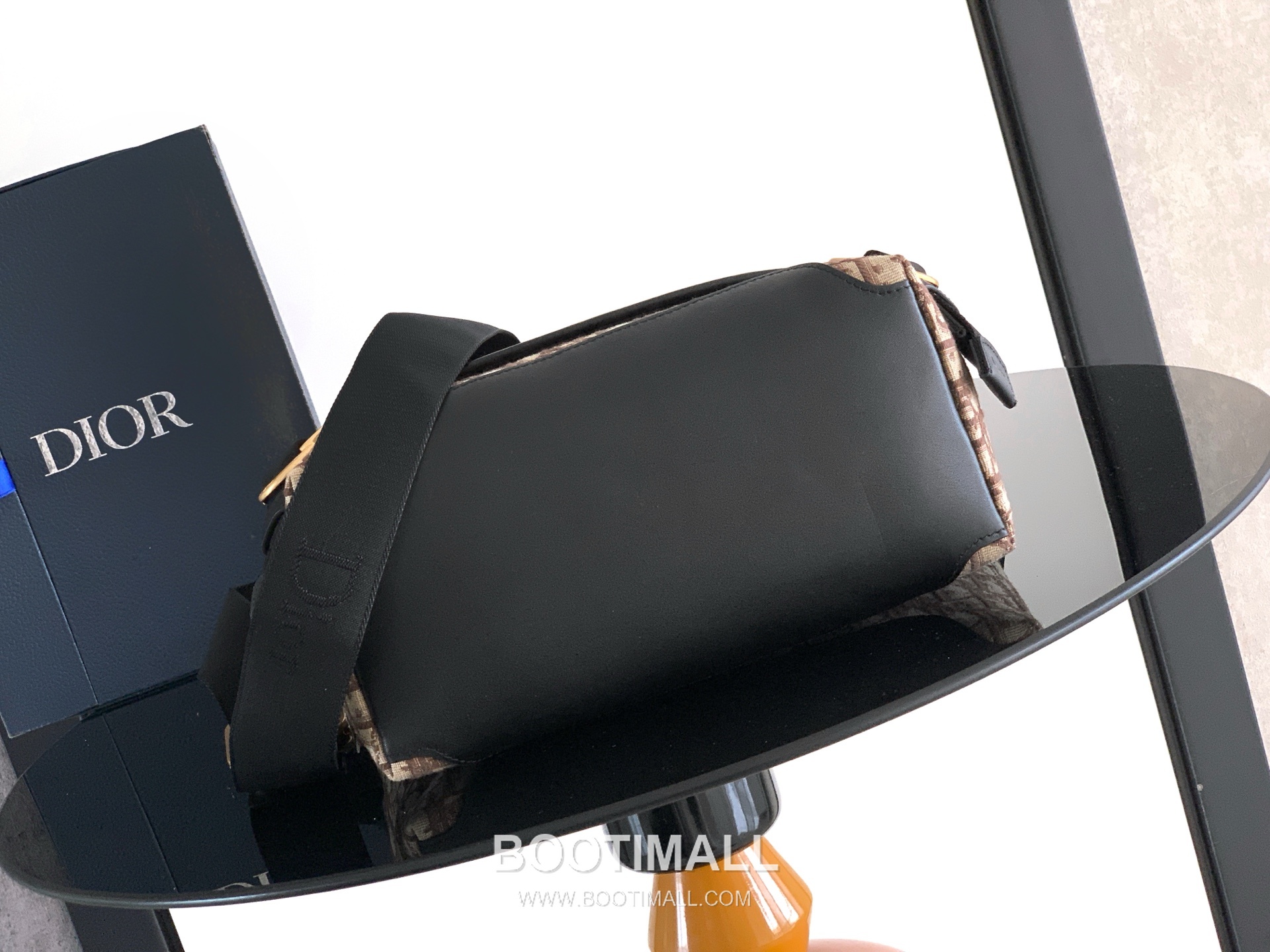 Dior Jett Oblique Canvas Messenger Bag with CD Buckle Flap 디올 제트 오블리크 캔버스 CD 버클 플랩 메신저백 블랙 1DBPO458YUS 27cm 5