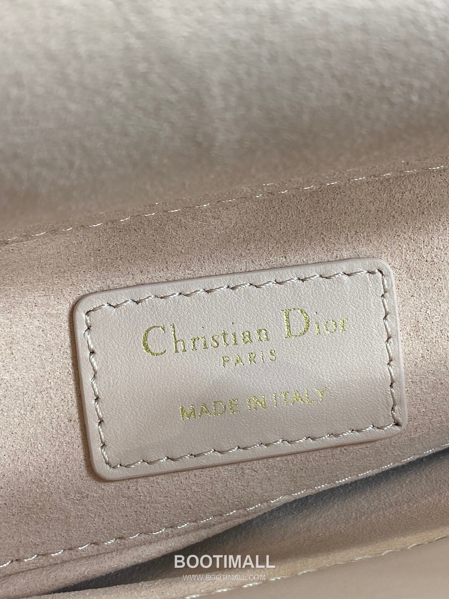 Dior D-Joy Lambskin Quilted Top Handle Bag with Bow Charm Double Strap 디올 디조이 램스킨 퀼팅 보우 참 더블 스트랩 탑핸들백 블랙 19cm 10