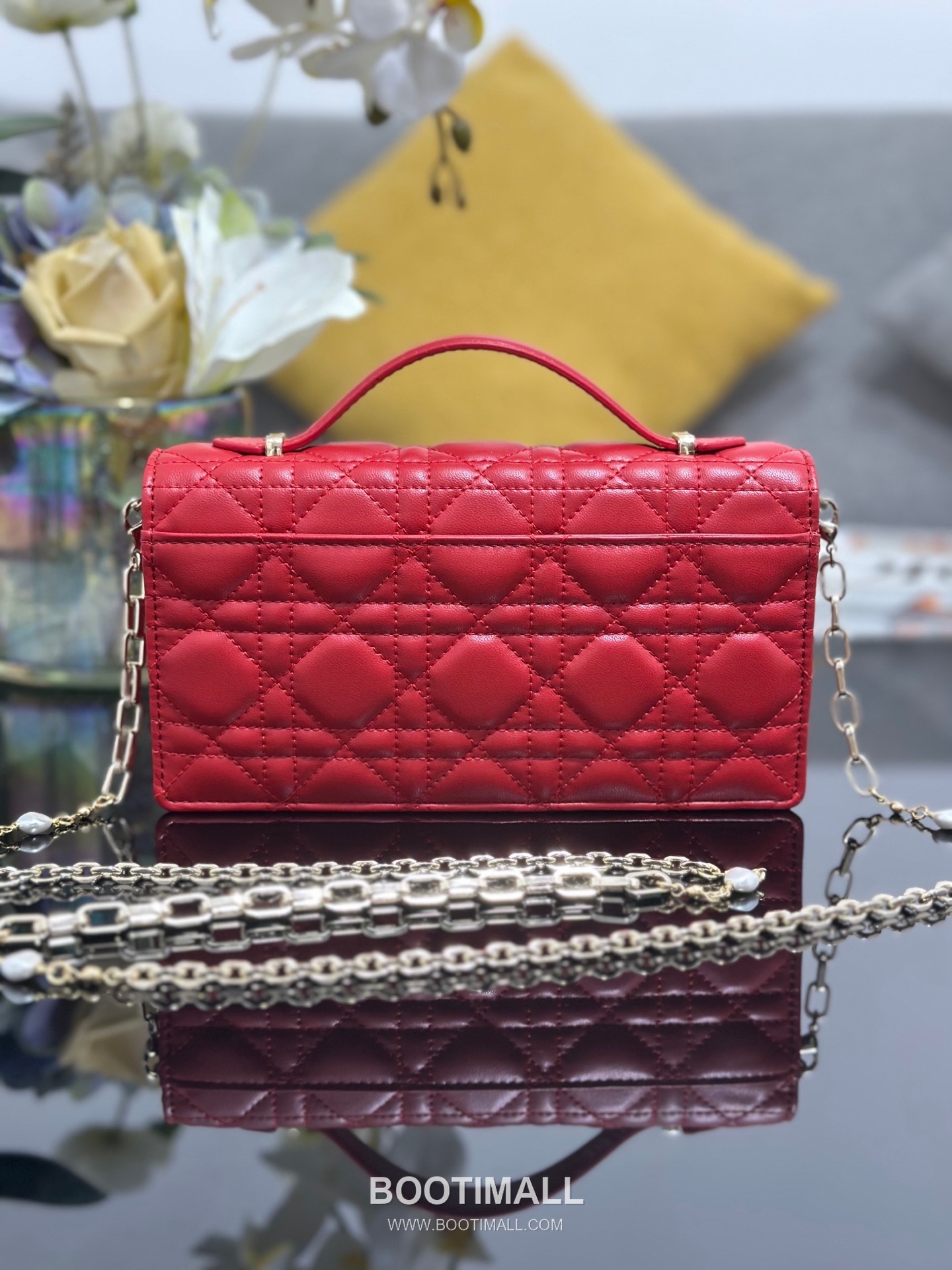 Dior Miss Dior Lambskin Chain Flap Shoulder Bag with Top Handle Charm 디올 미스디올 램스킨 체인 플랩 탑핸들 참 숄더백 블랙 M0997 21cm 2